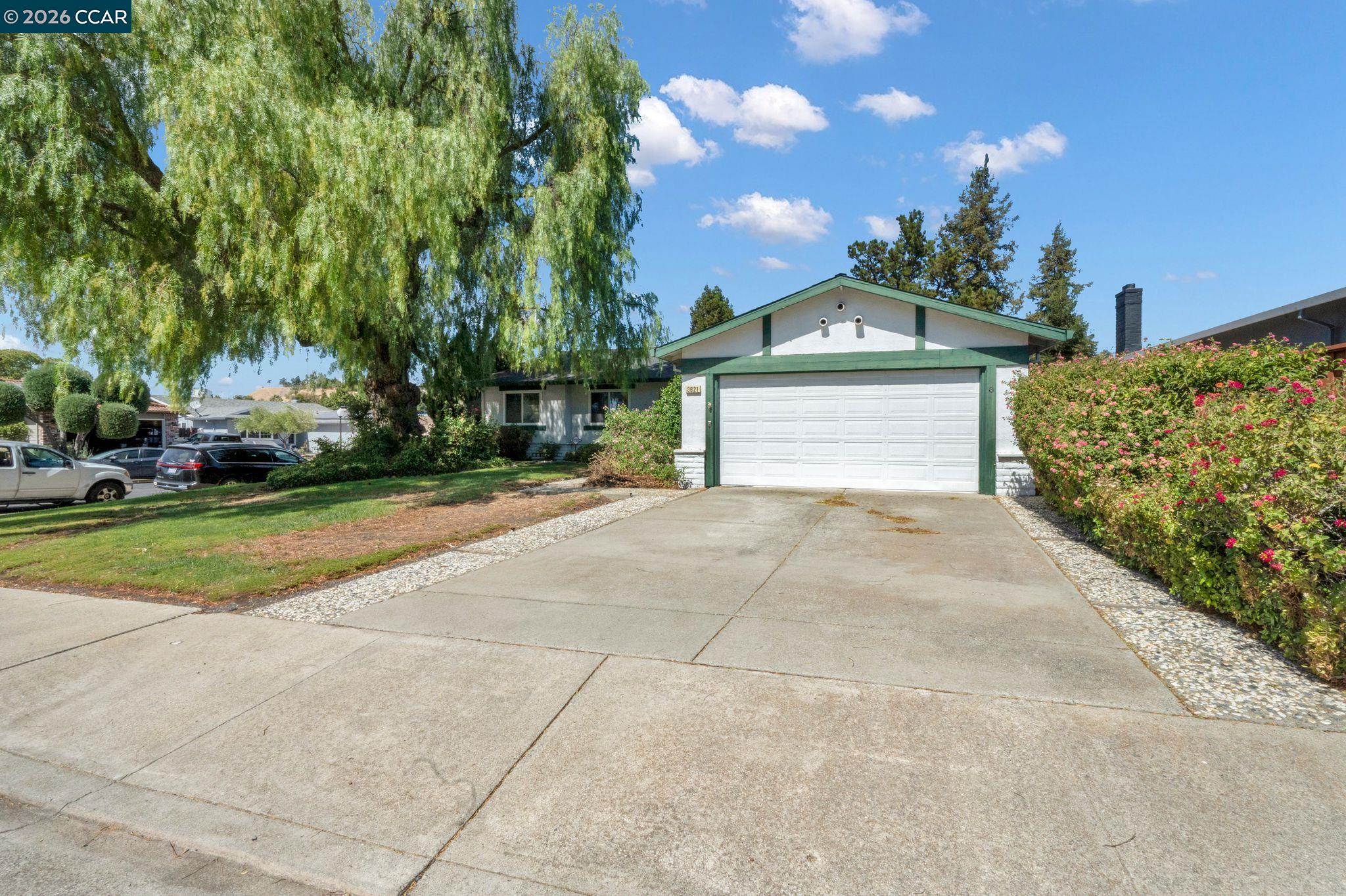 3621 Brookdale Cir
