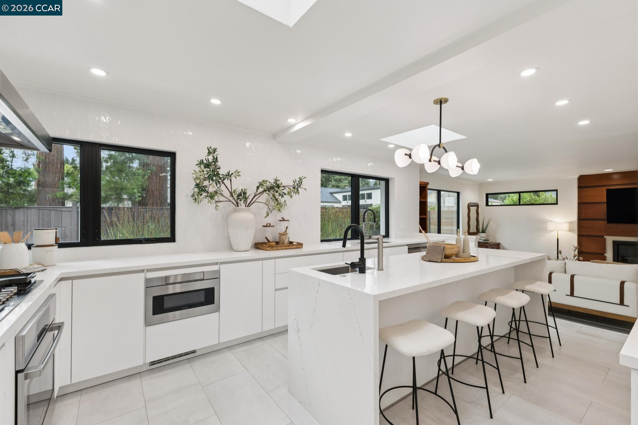 3646 Happy Valley Rd