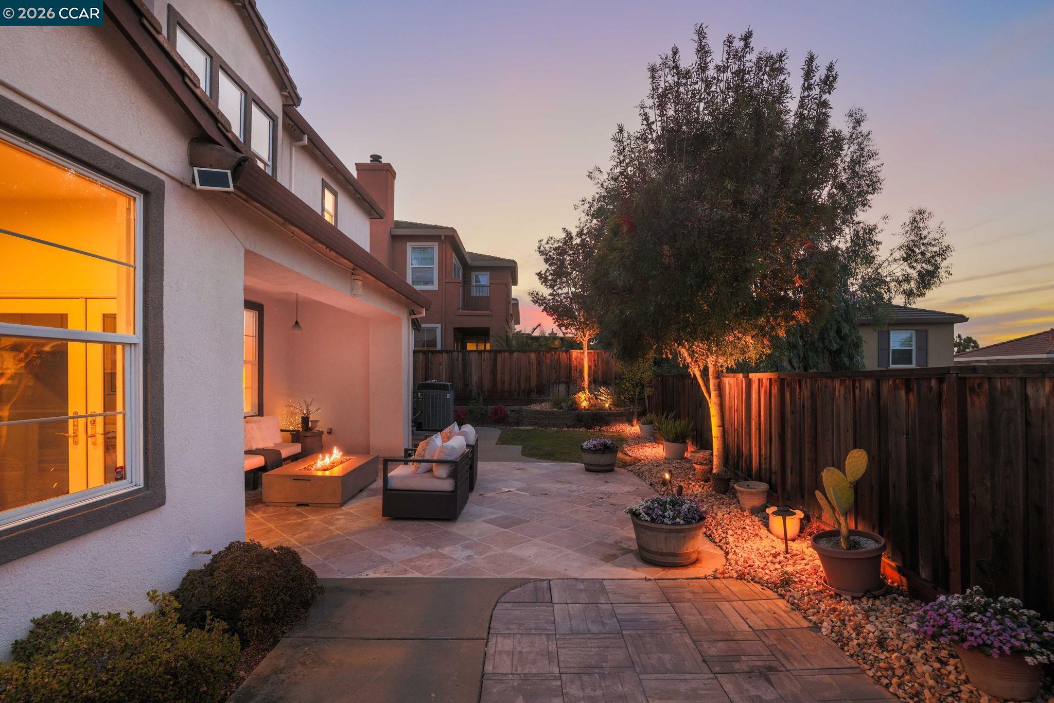 5279 S Montecito Dr