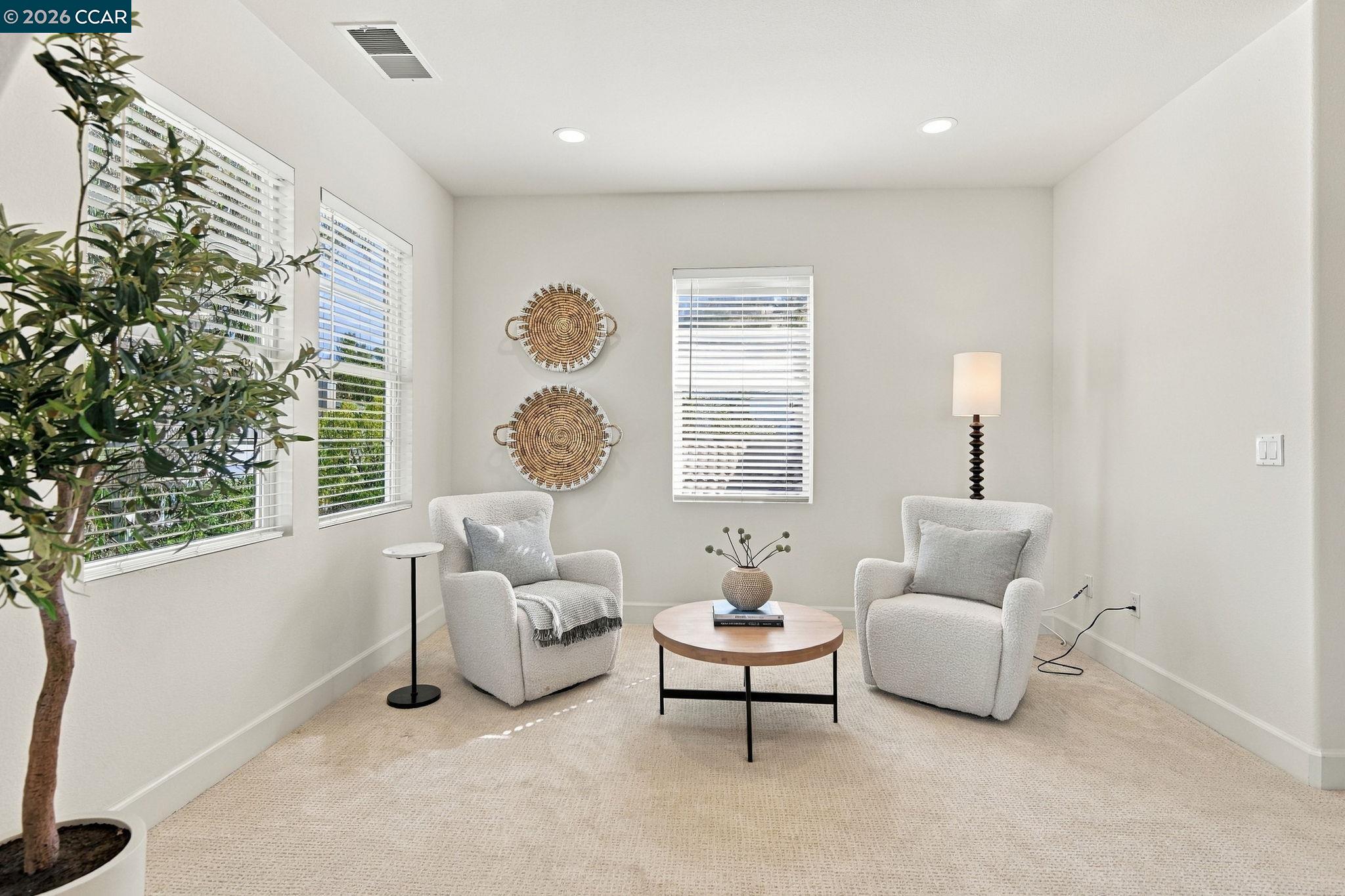 5279 S Montecito Dr