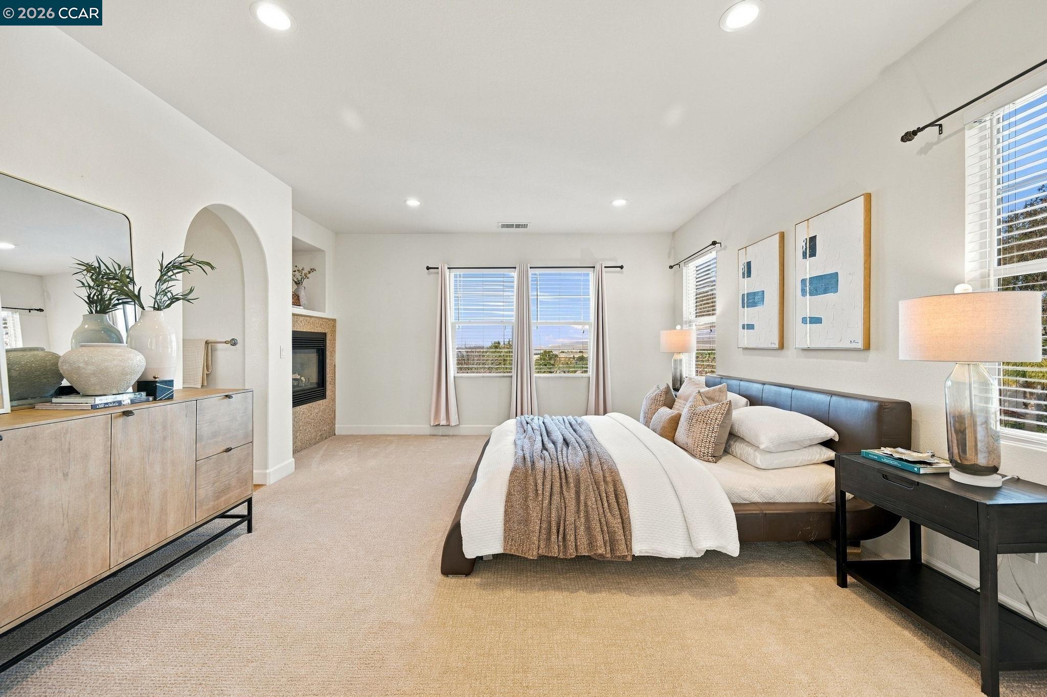 5279 S Montecito Dr