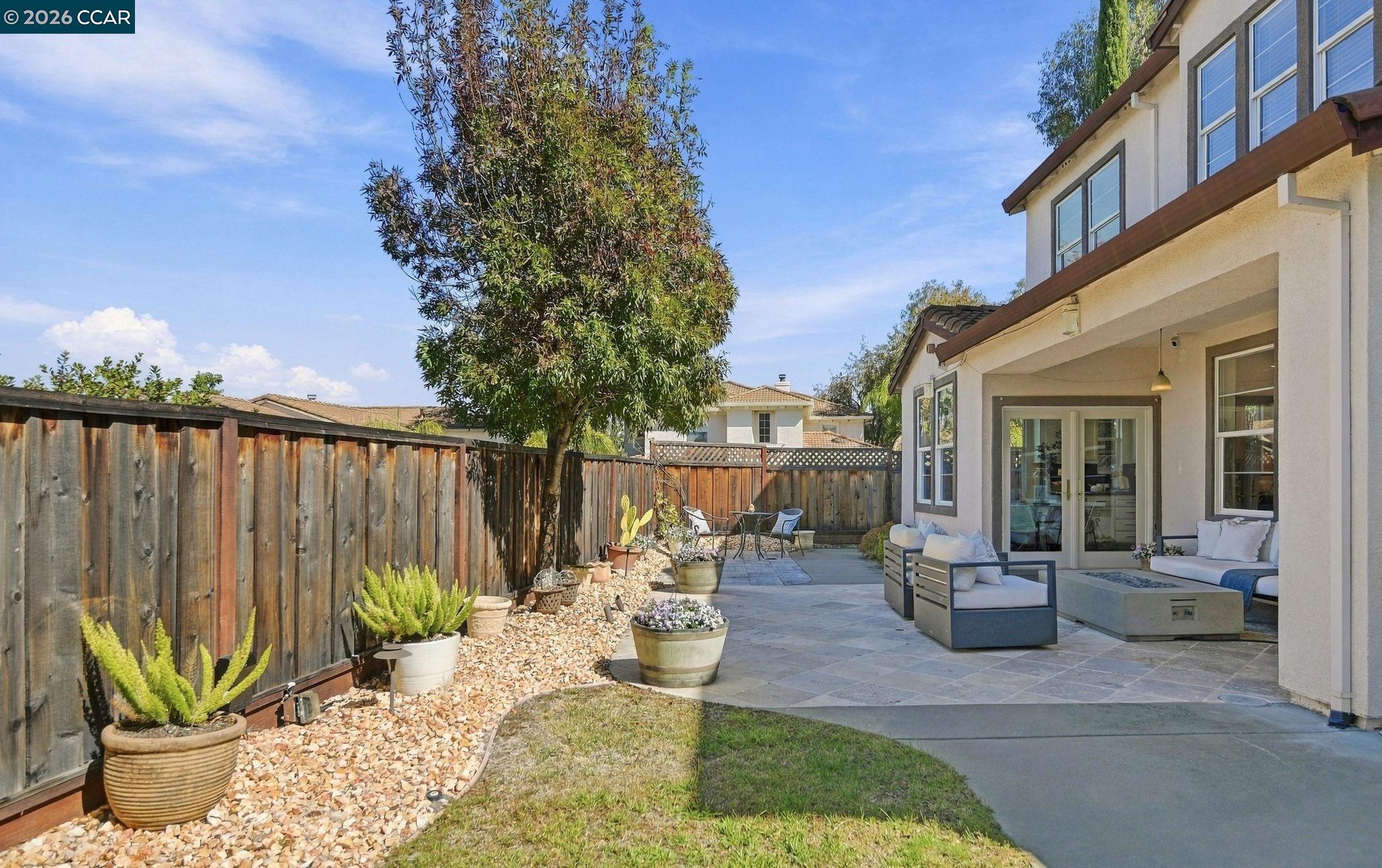 5279 S Montecito Dr