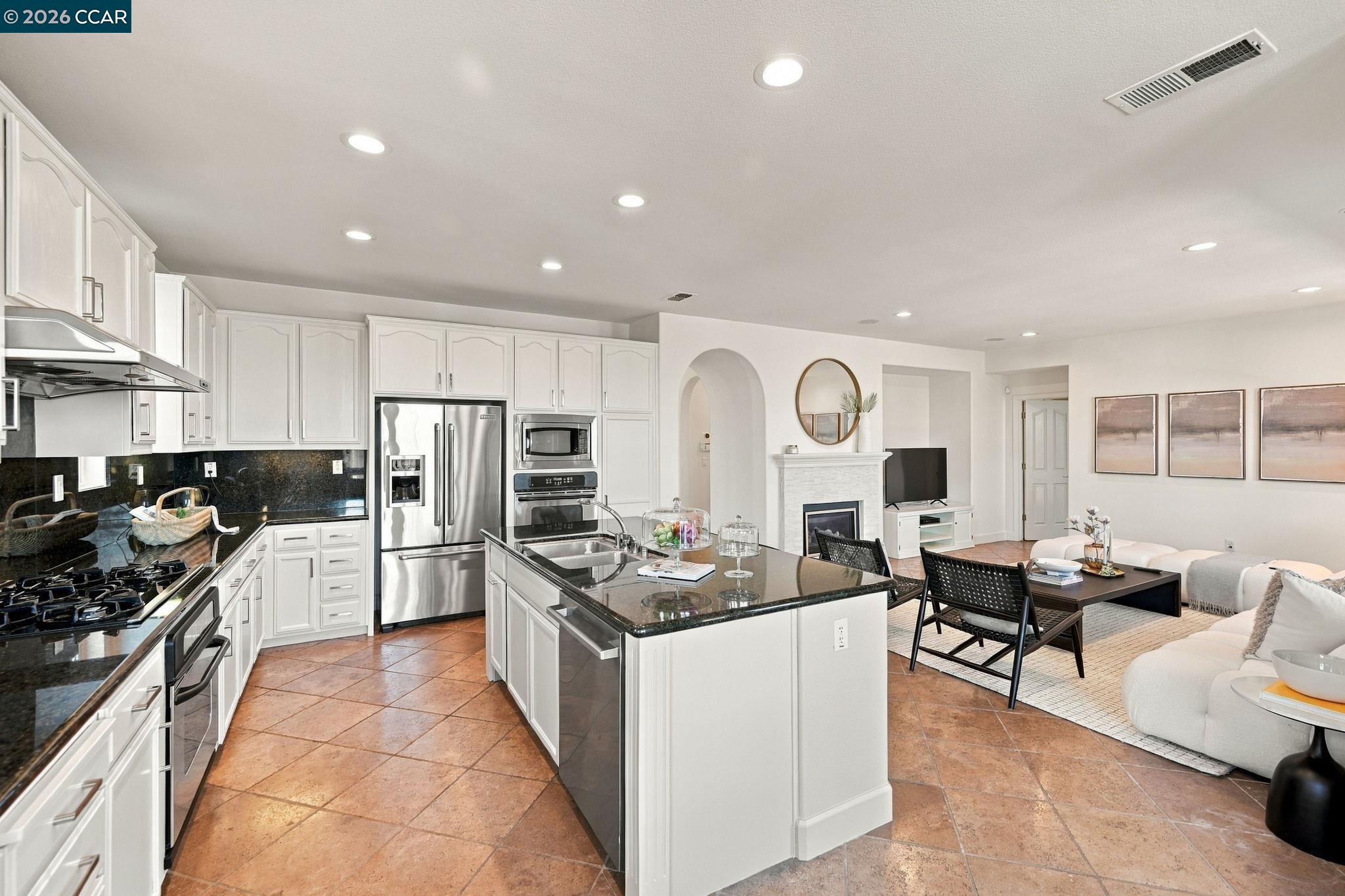 5279 S Montecito Dr