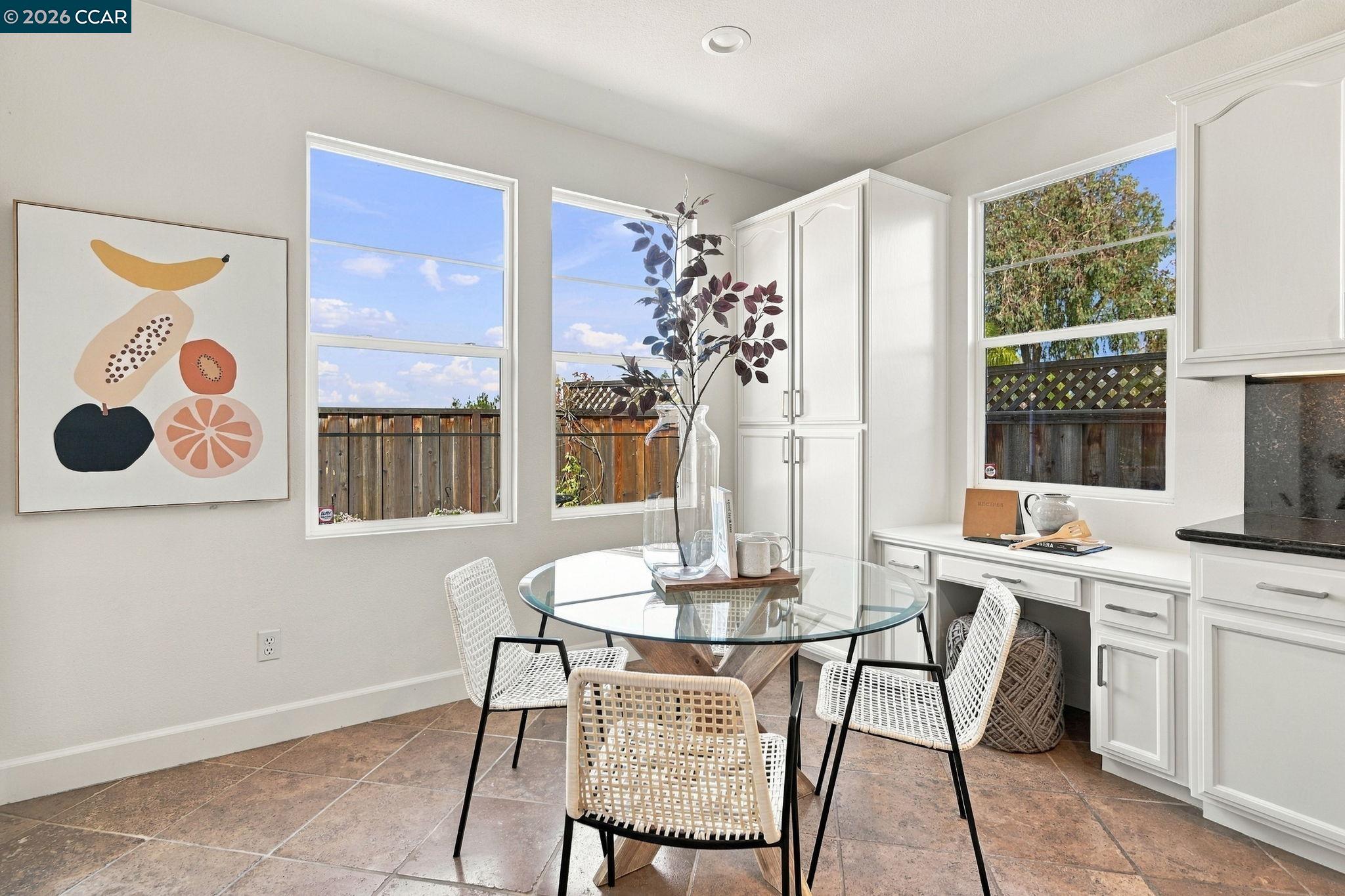 5279 S Montecito Dr