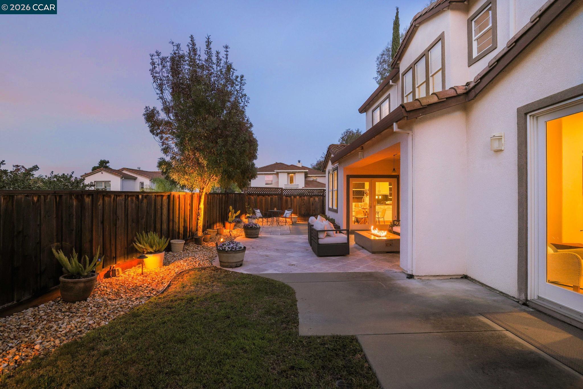 5279 S Montecito Dr