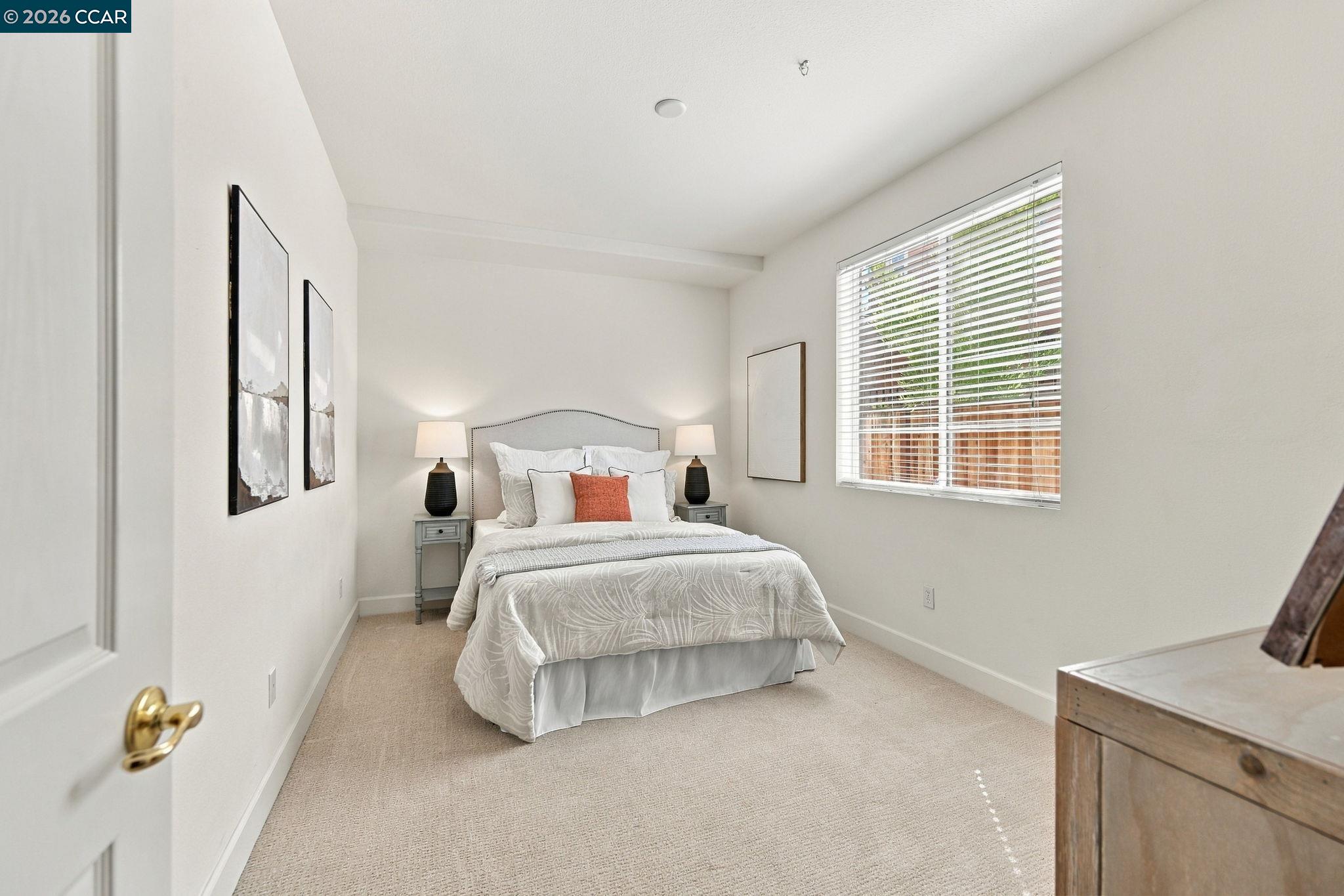 5279 S Montecito Dr