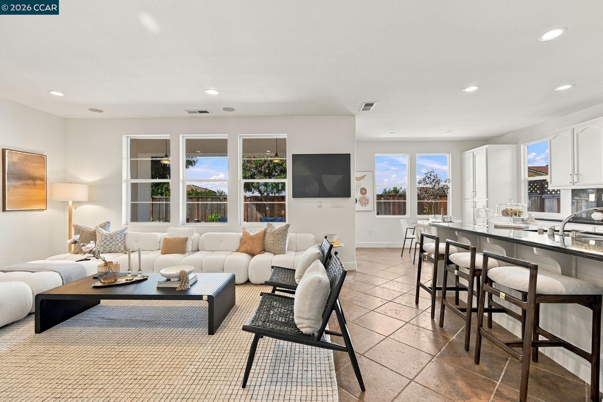 5279 S Montecito Dr