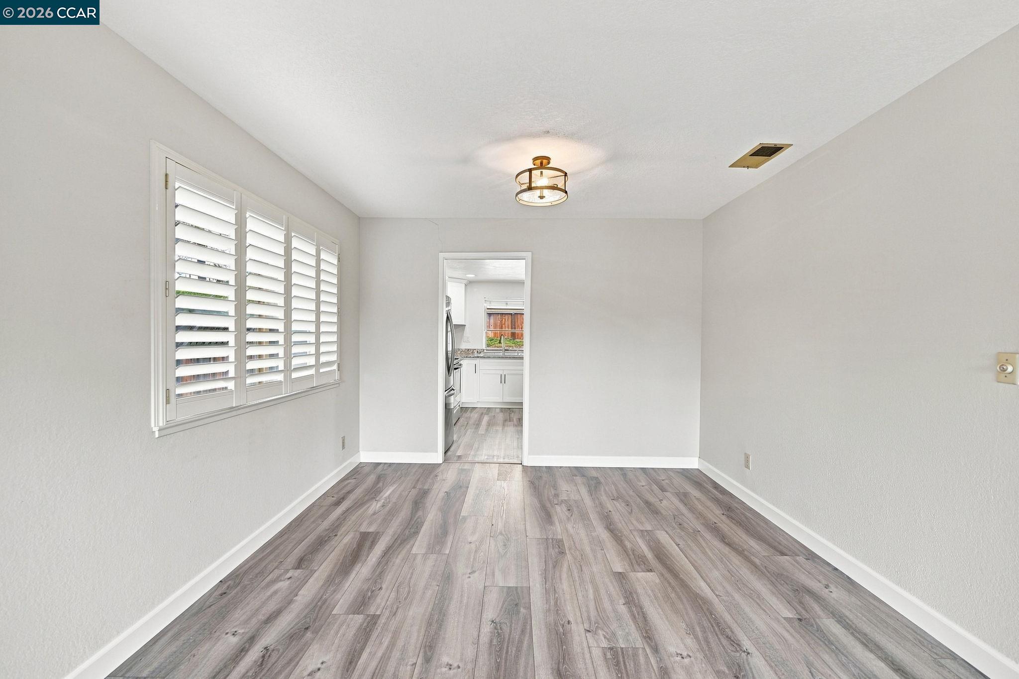 1284 Pinecrest Dr