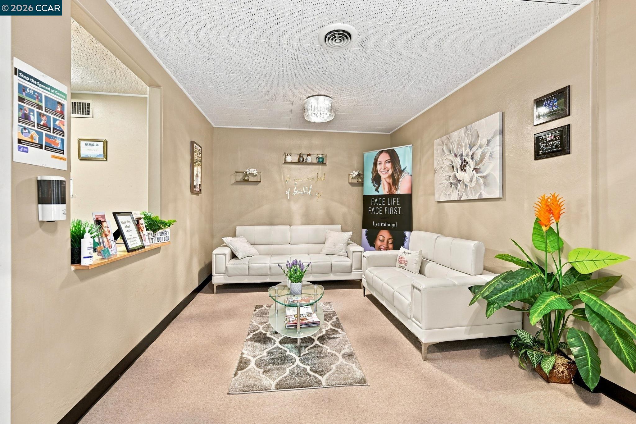 1210 Alhambra Ave
