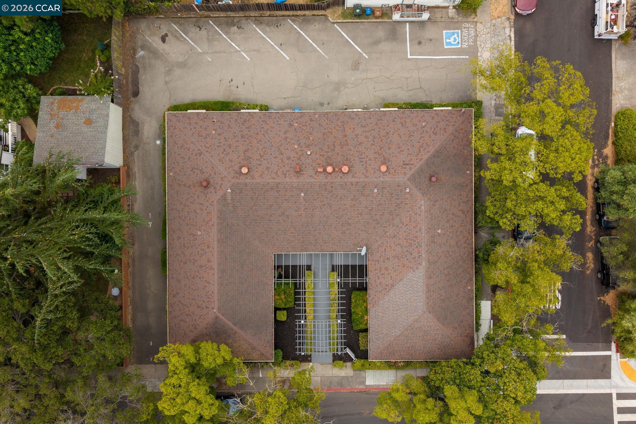 1210 Alhambra Ave