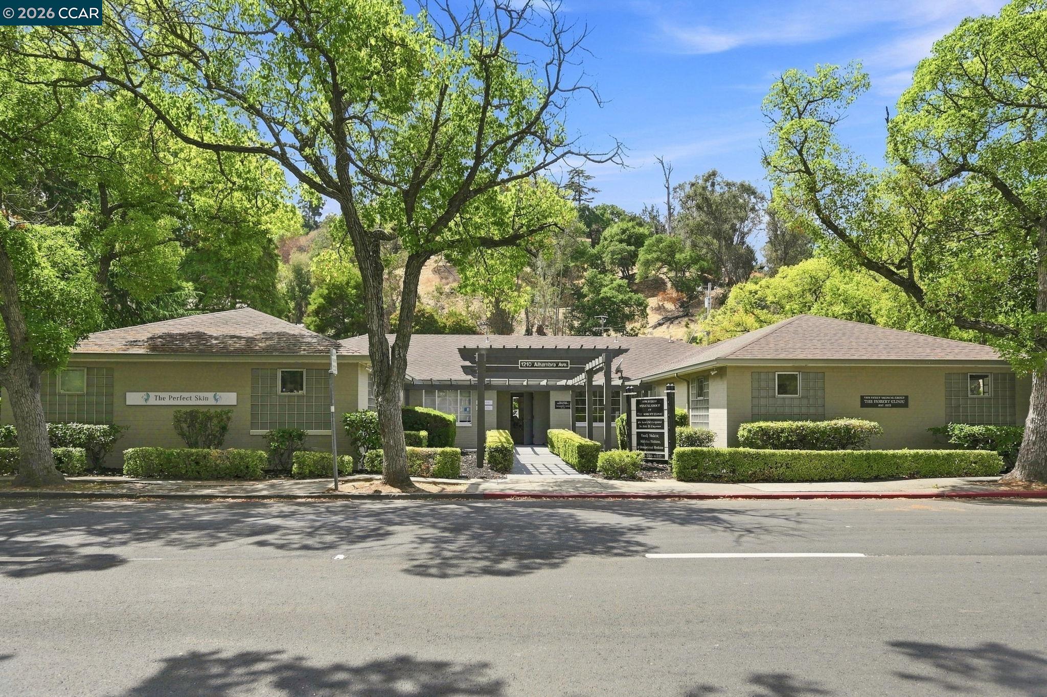 1210 Alhambra Ave