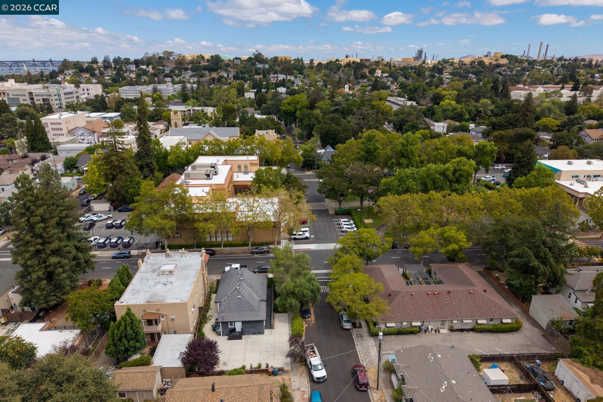 1210 Alhambra Ave
