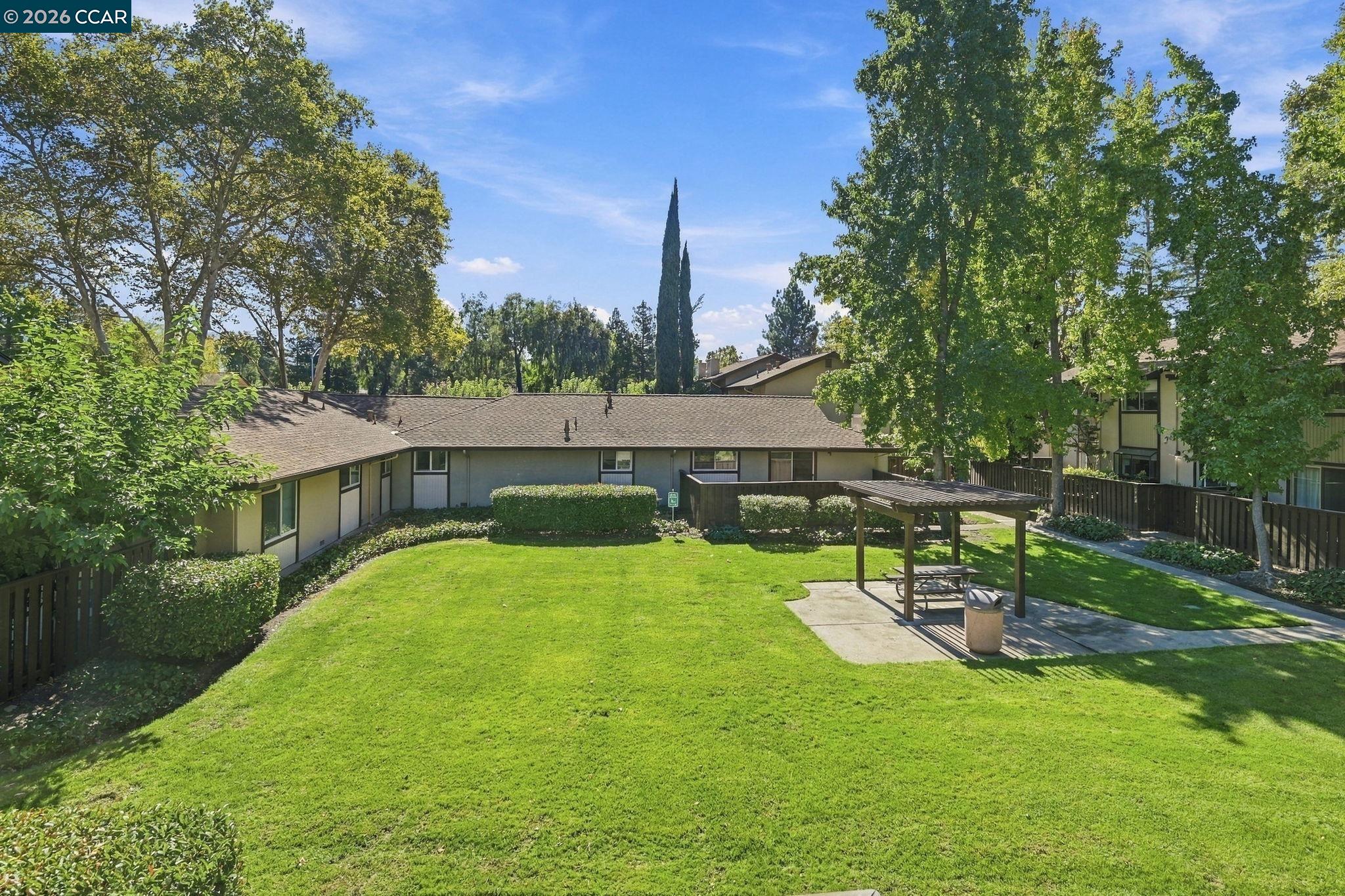 1592 Candelero Dr