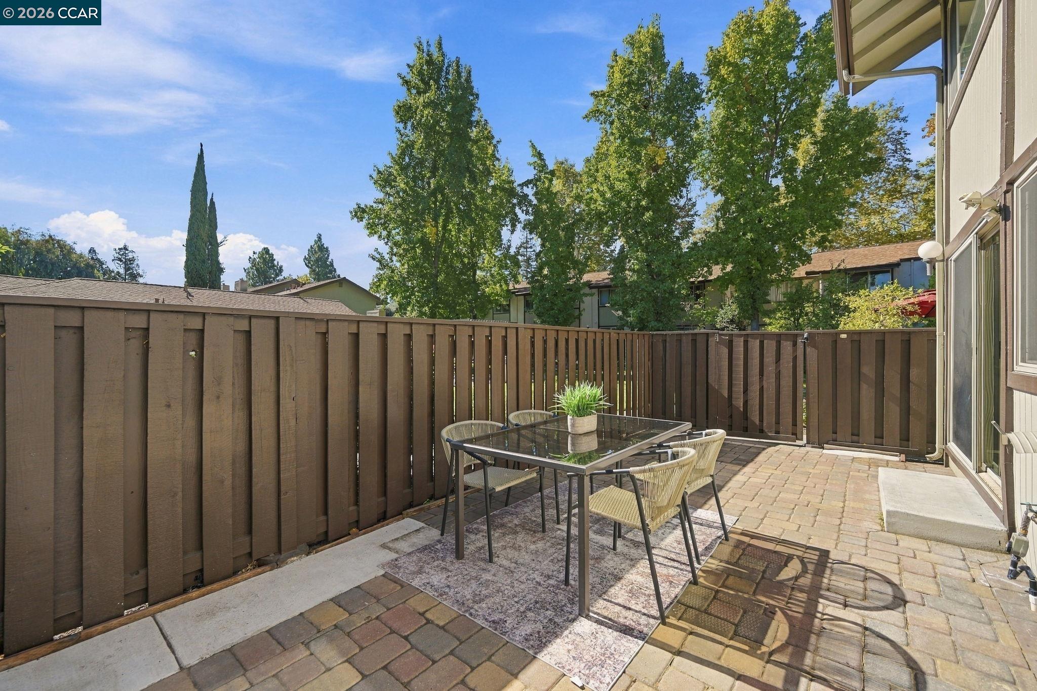 1592 Candelero Dr