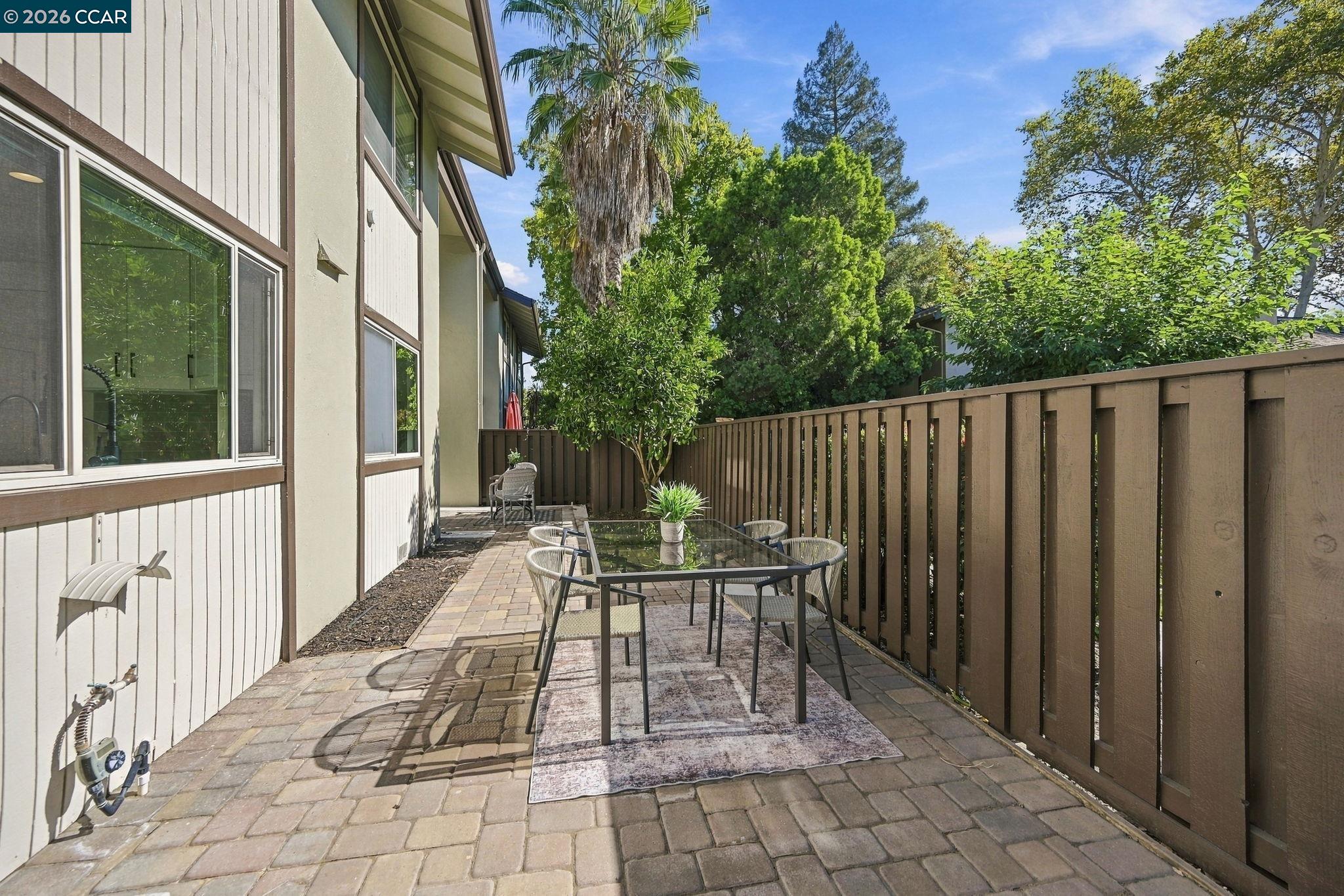 1592 Candelero Dr