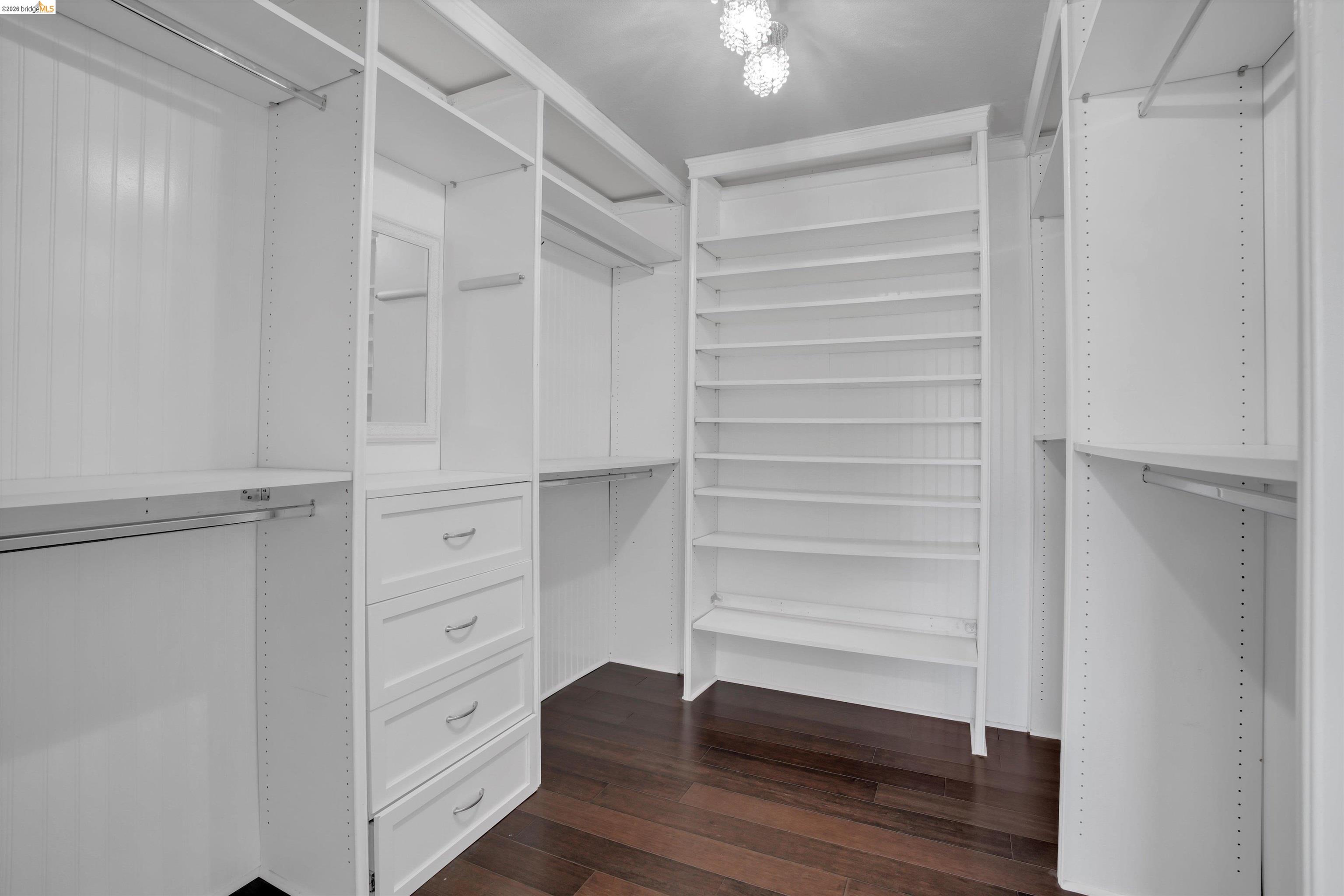1315 Muscat Ct