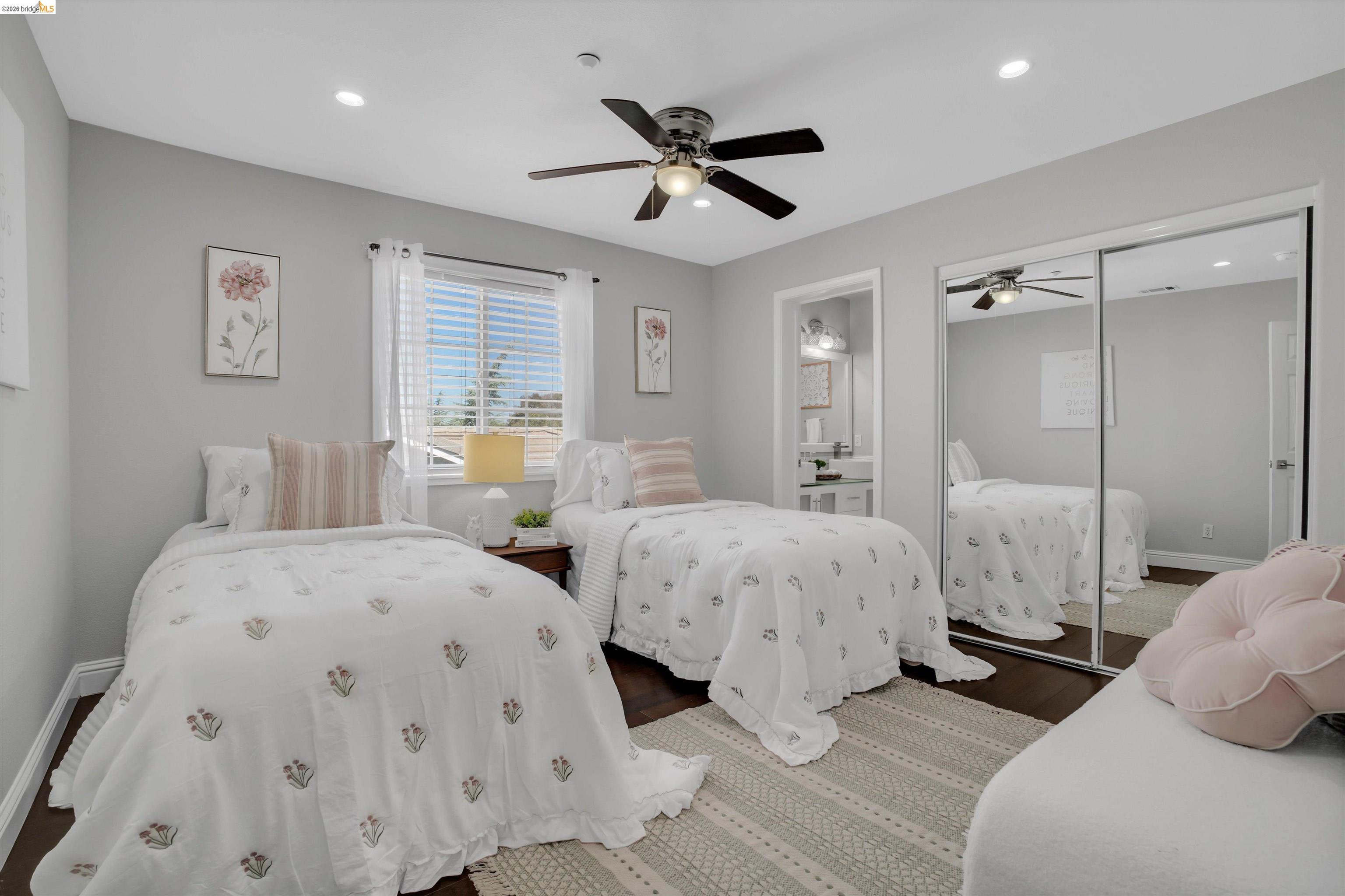 1315 Muscat Ct