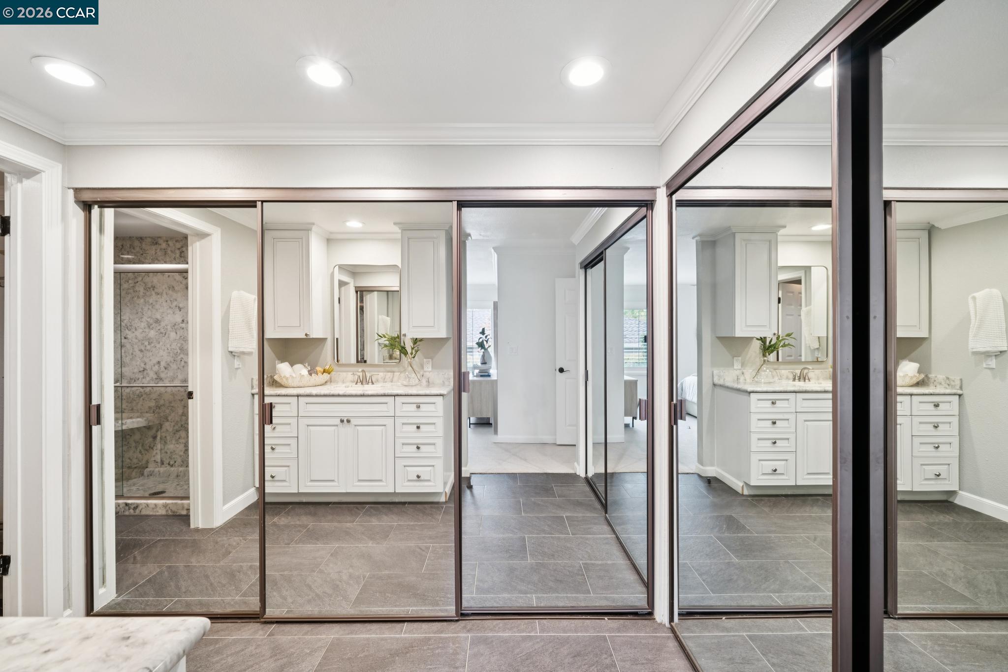 511 Rolling Hills Ln