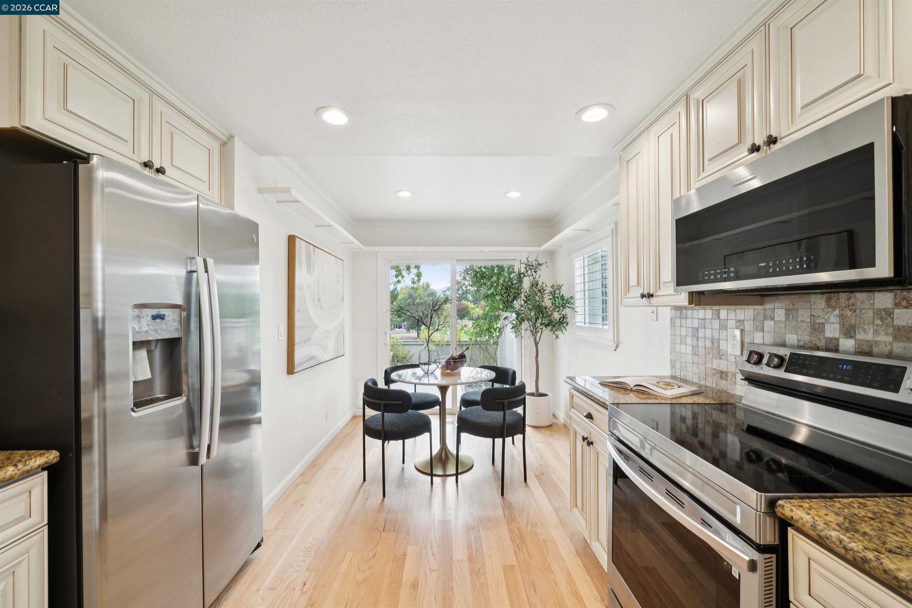 511 Rolling Hills Ln