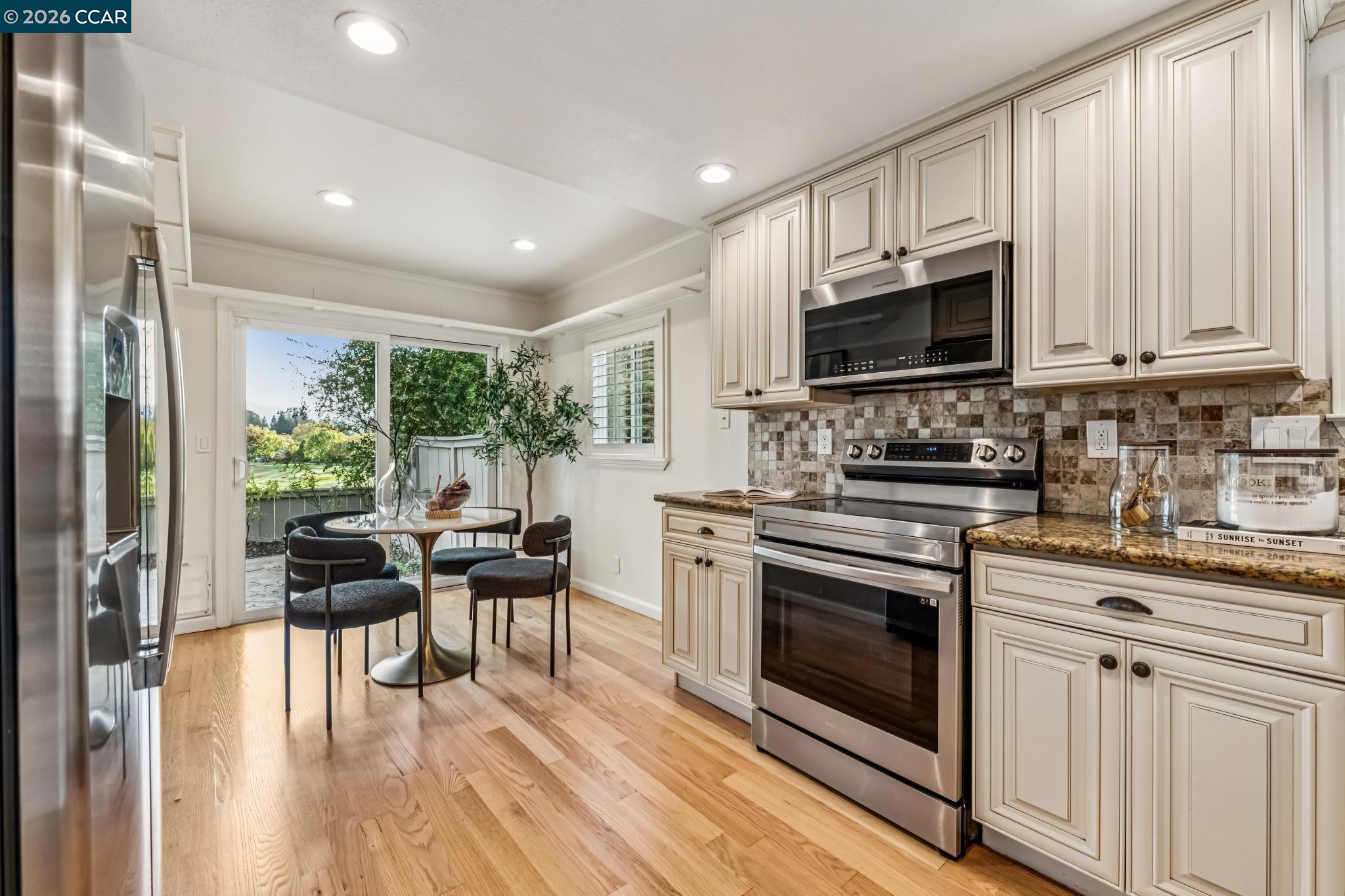 511 Rolling Hills Ln
