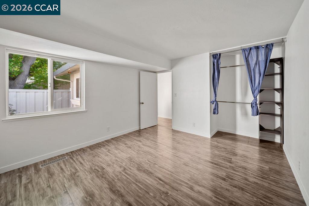571 Europa Ct
