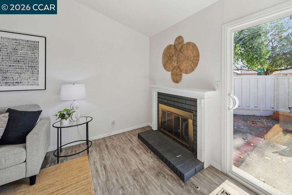 571 Europa Ct