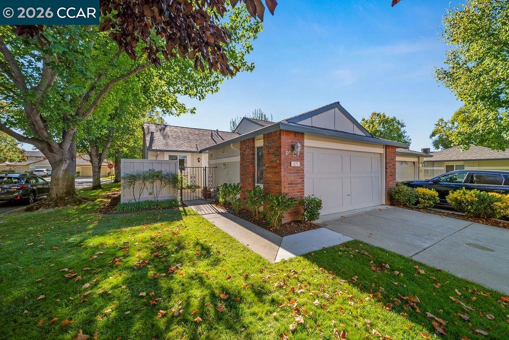 571 Europa Ct