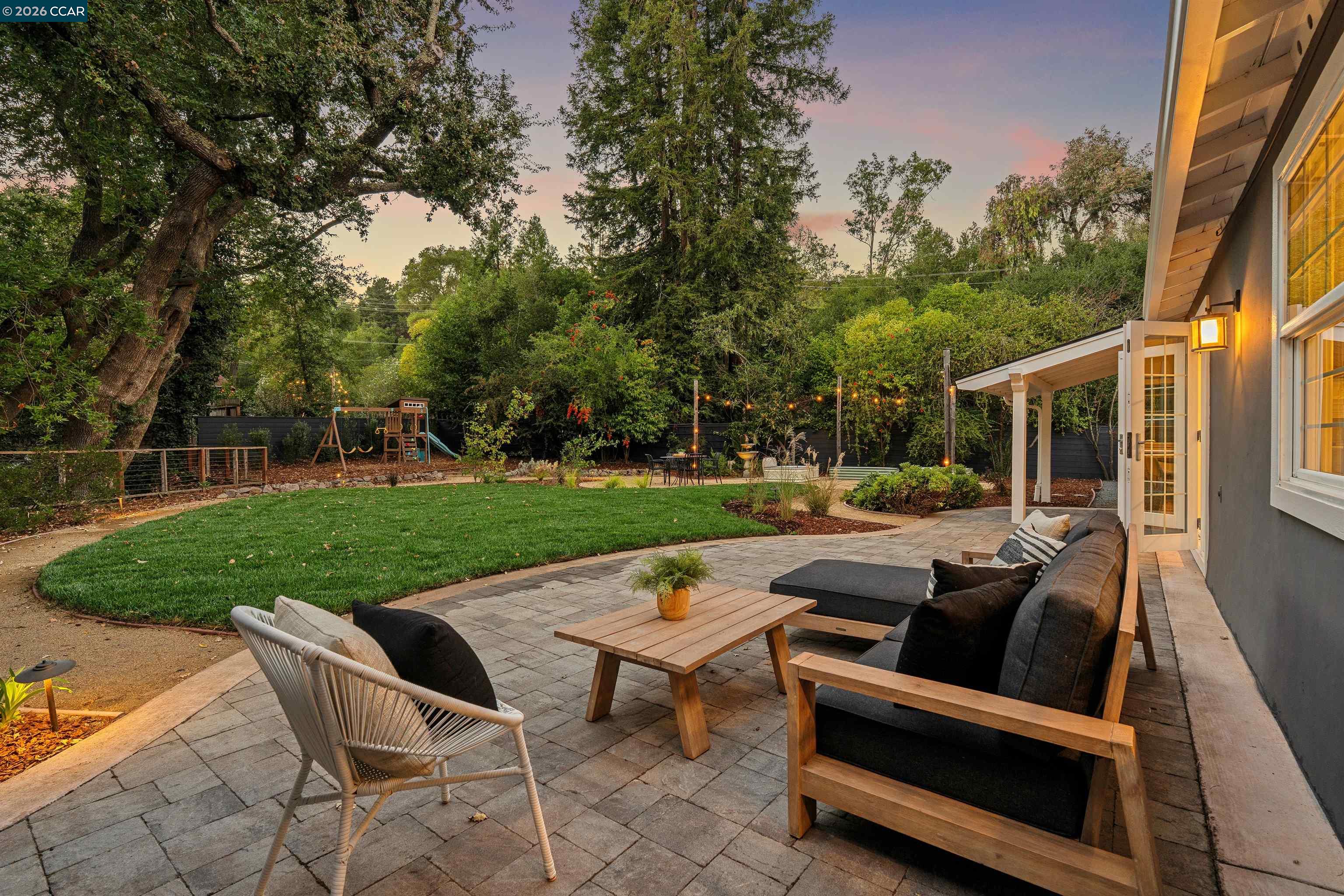 1 W Arbor Way