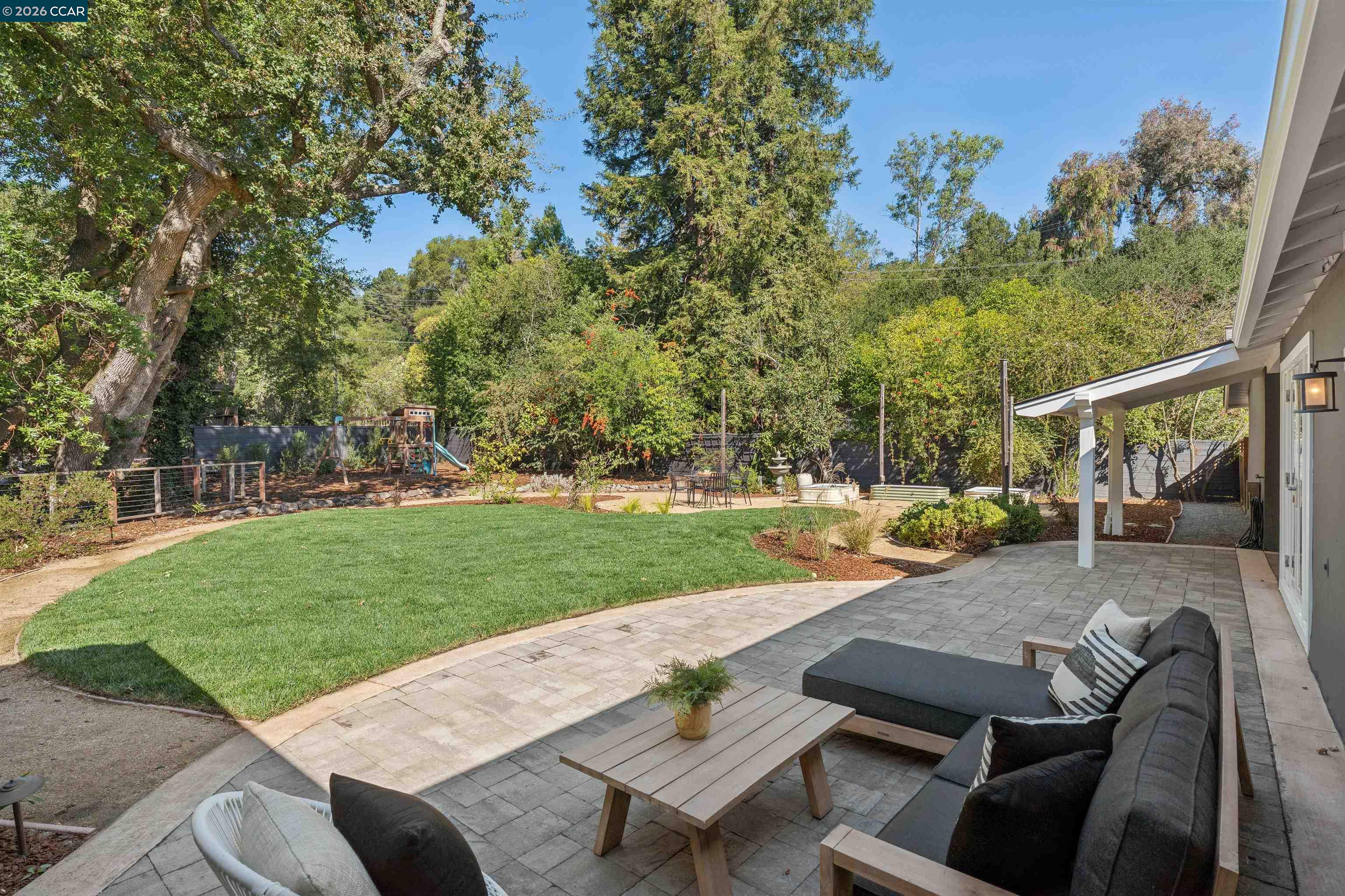 1 W Arbor Way