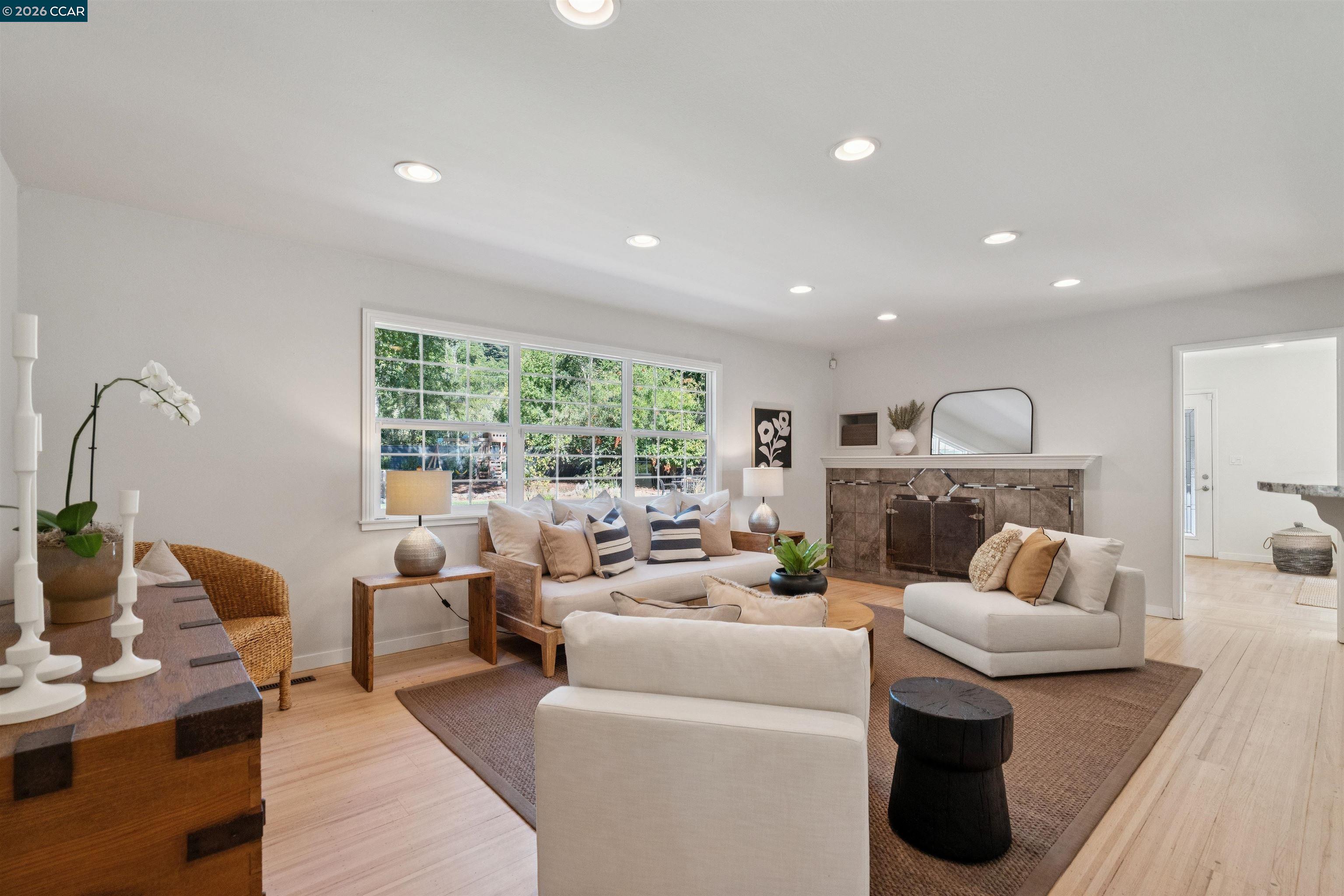 1 W Arbor Way