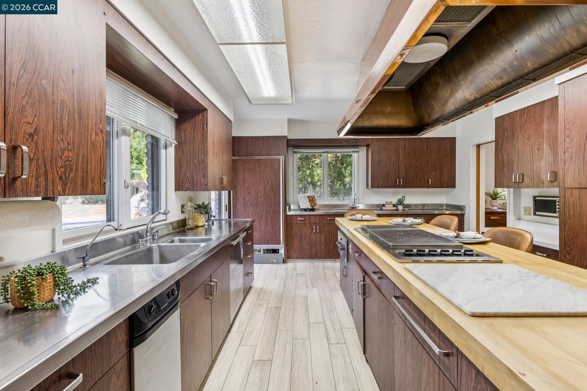 3686 Happy Valley Rd