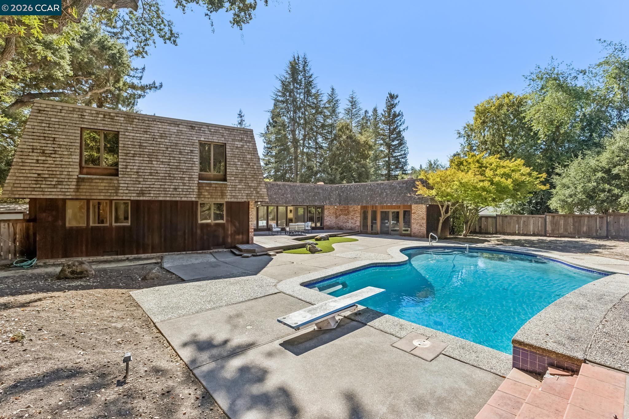3686 Happy Valley Rd