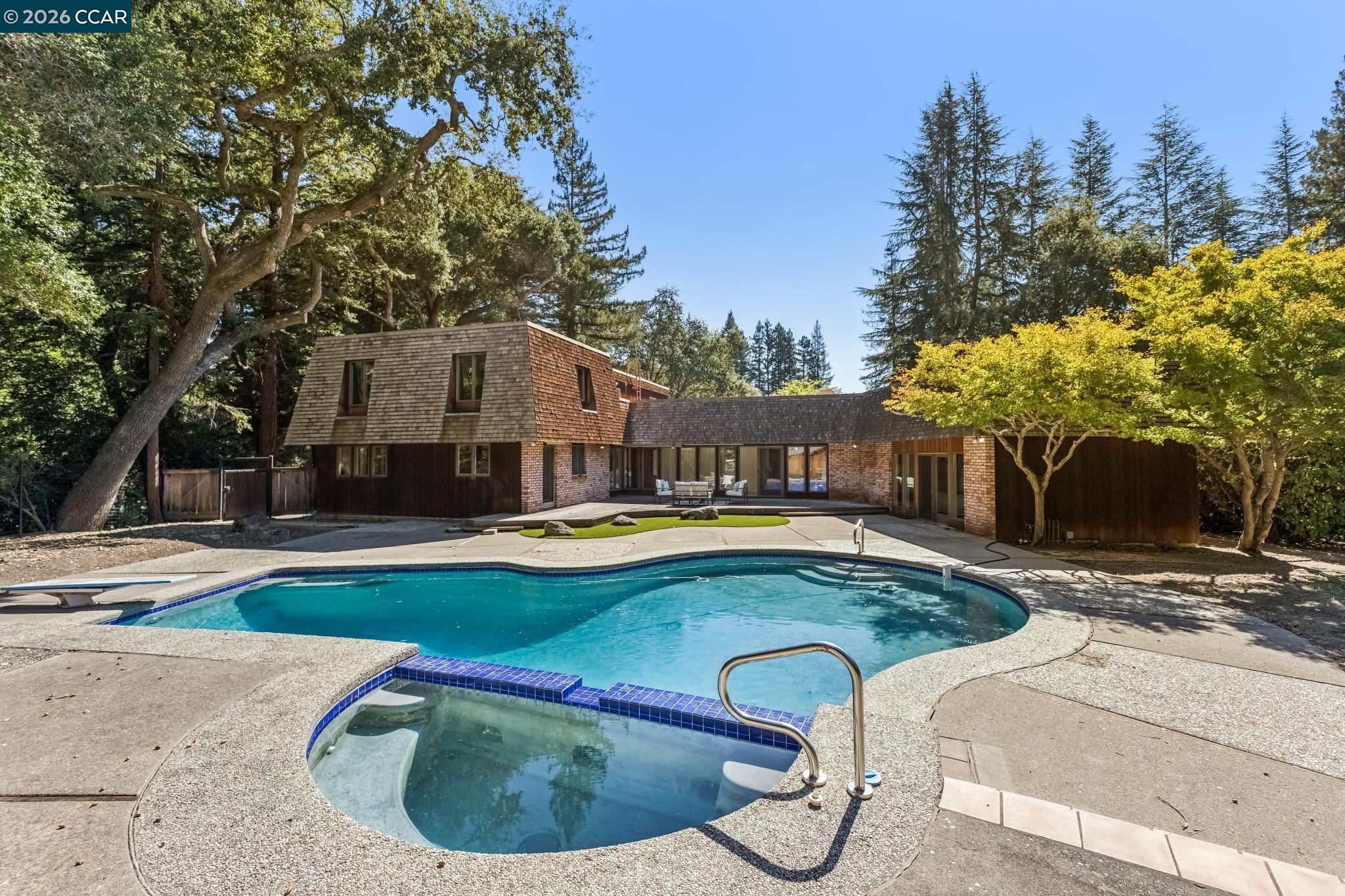 3686 Happy Valley Rd