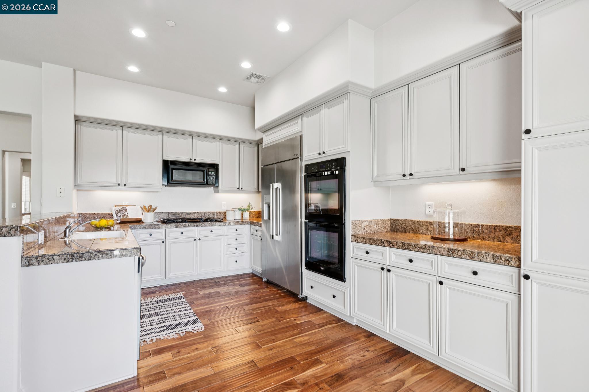 6512 Horsemans Canyon