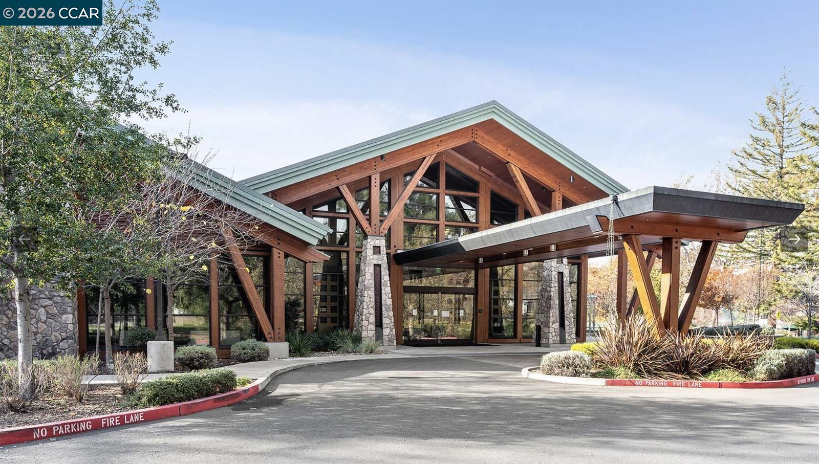 6512 Horsemans Canyon