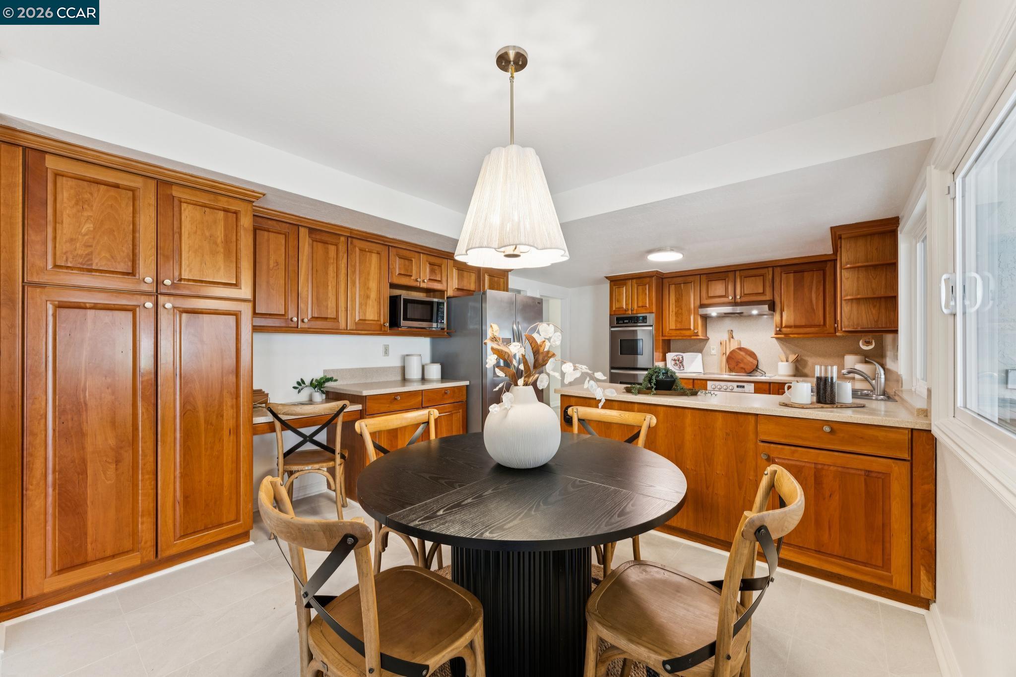 873 Mohican Ct
