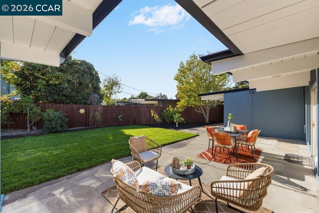 2633 San Antonio Dr