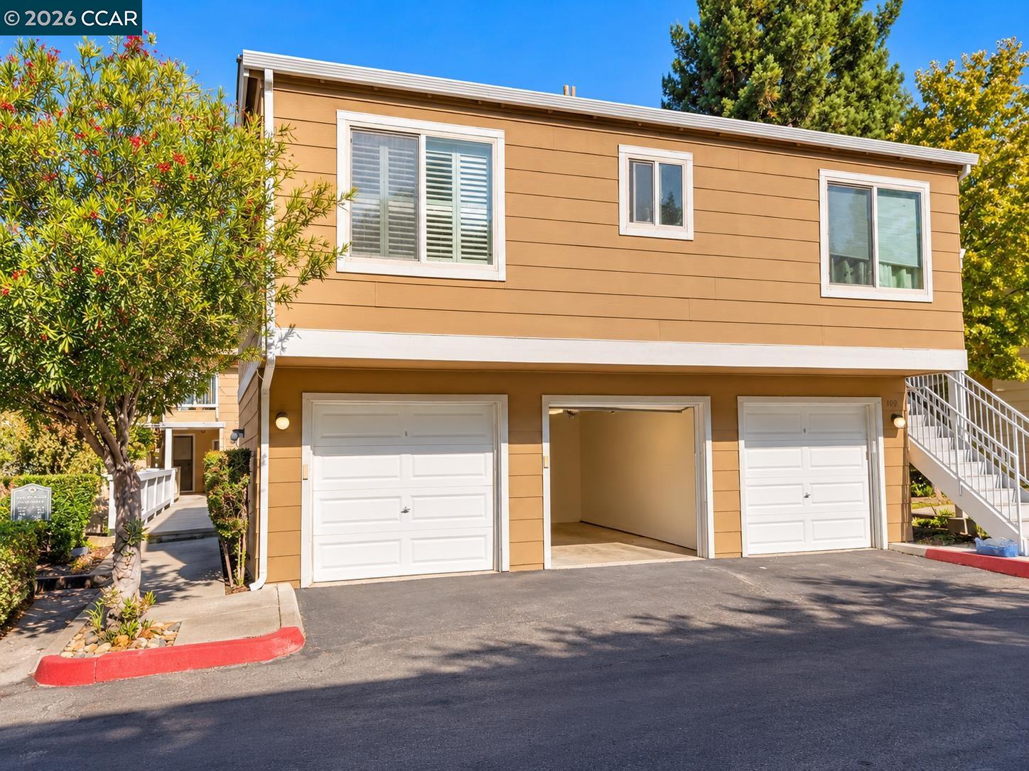 175 Village Pl