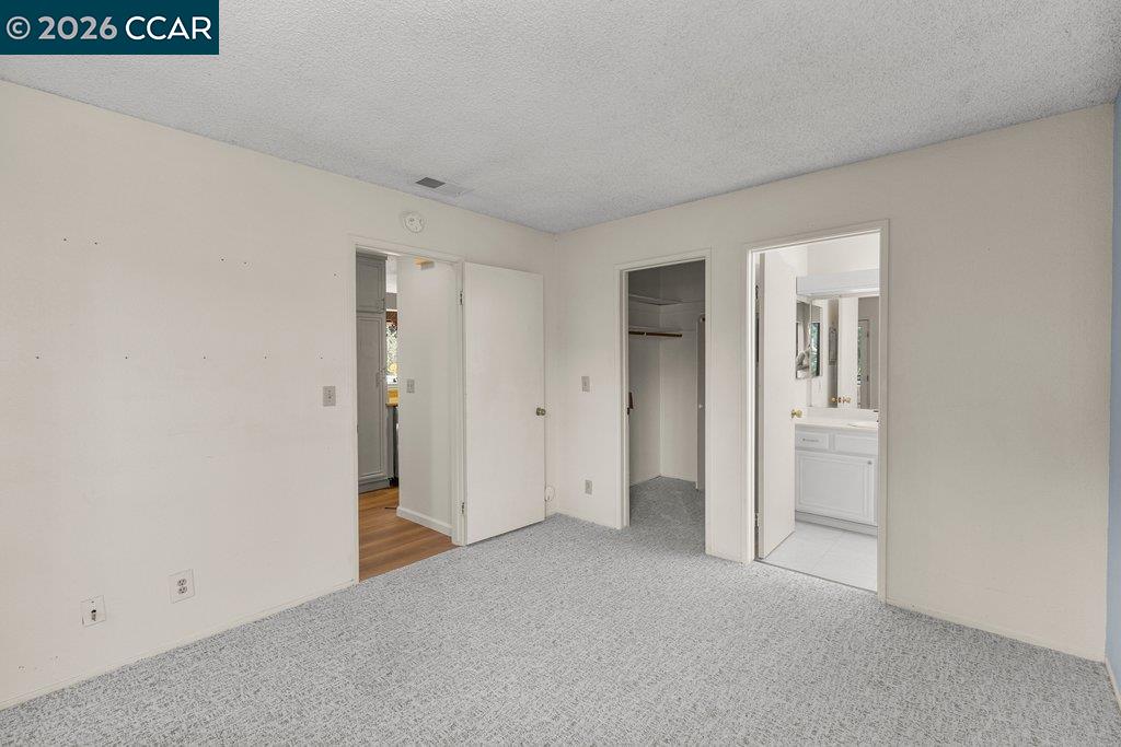 175 Village Pl