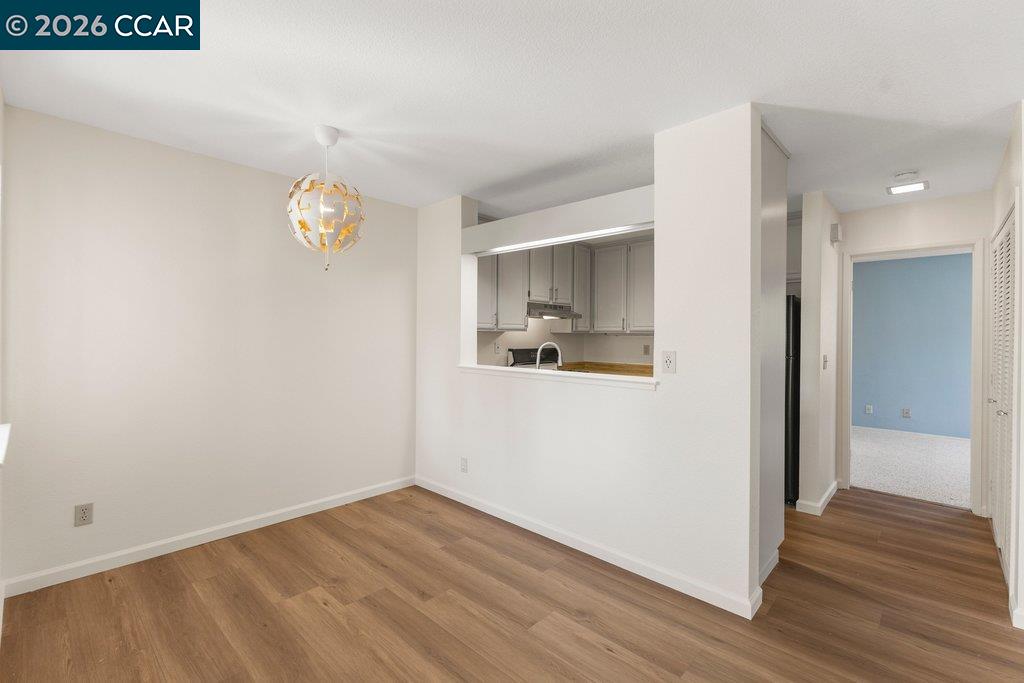 175 Village Pl
