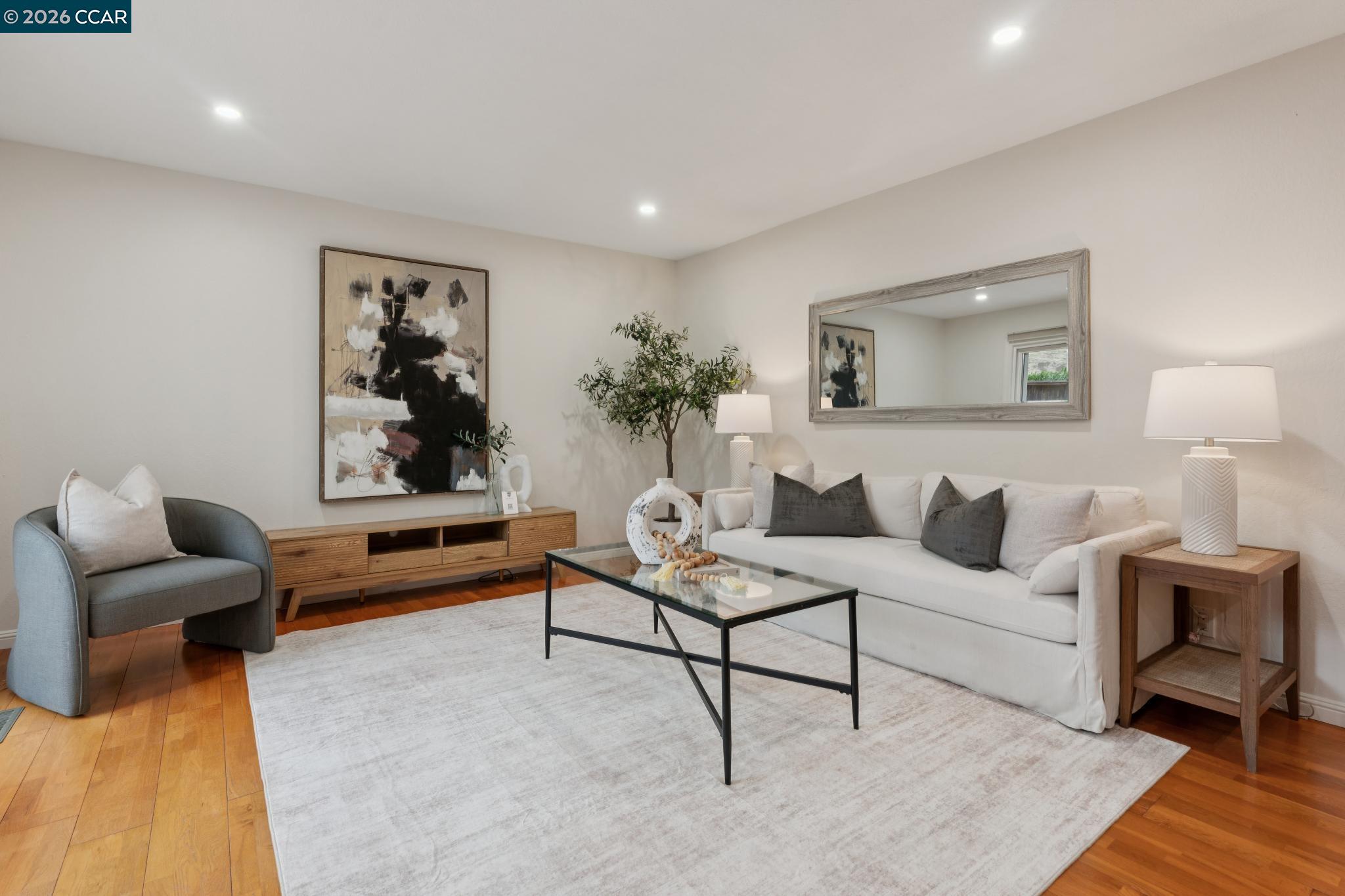 2106 Abington Ct