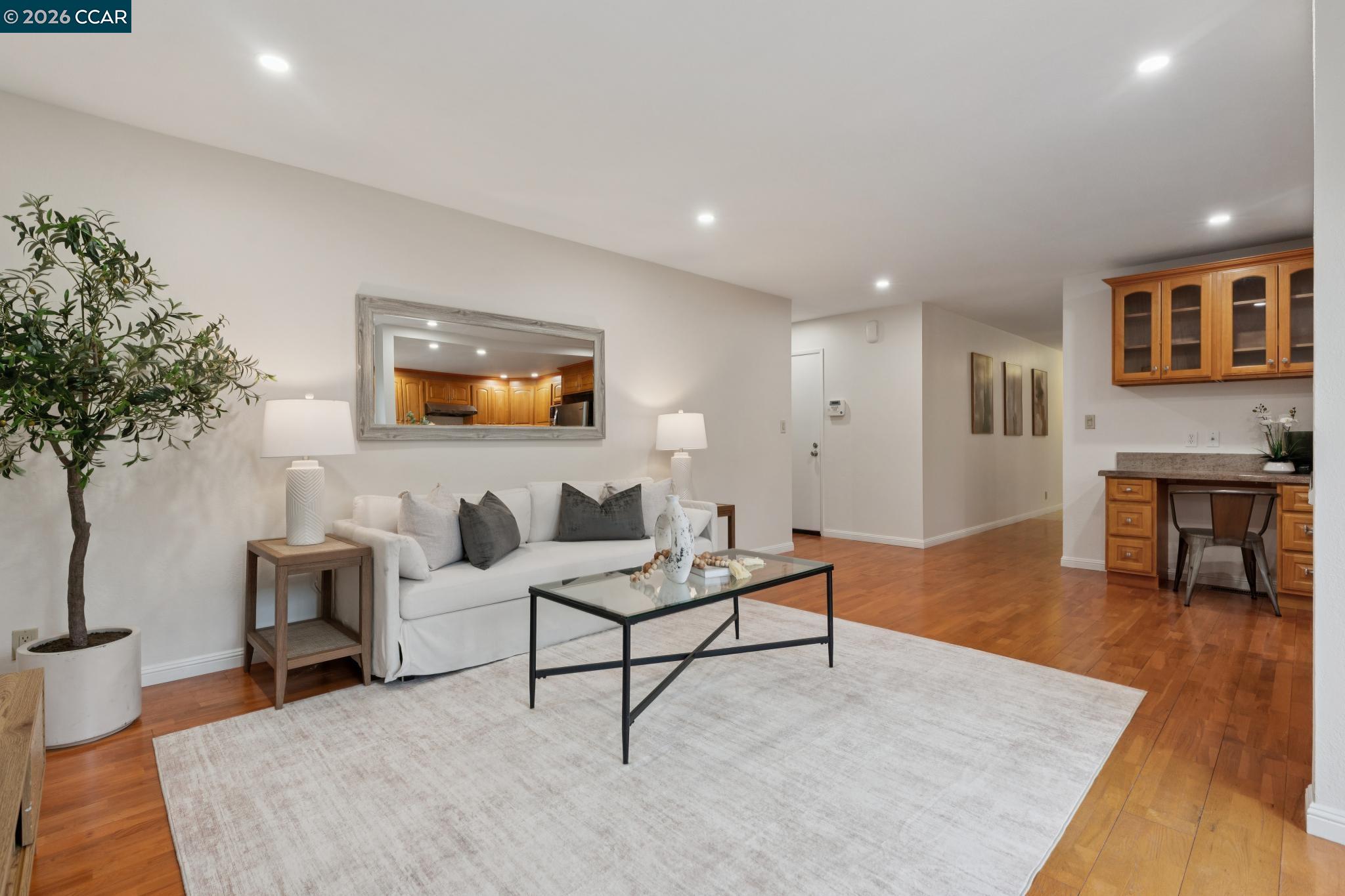 2106 Abington Ct