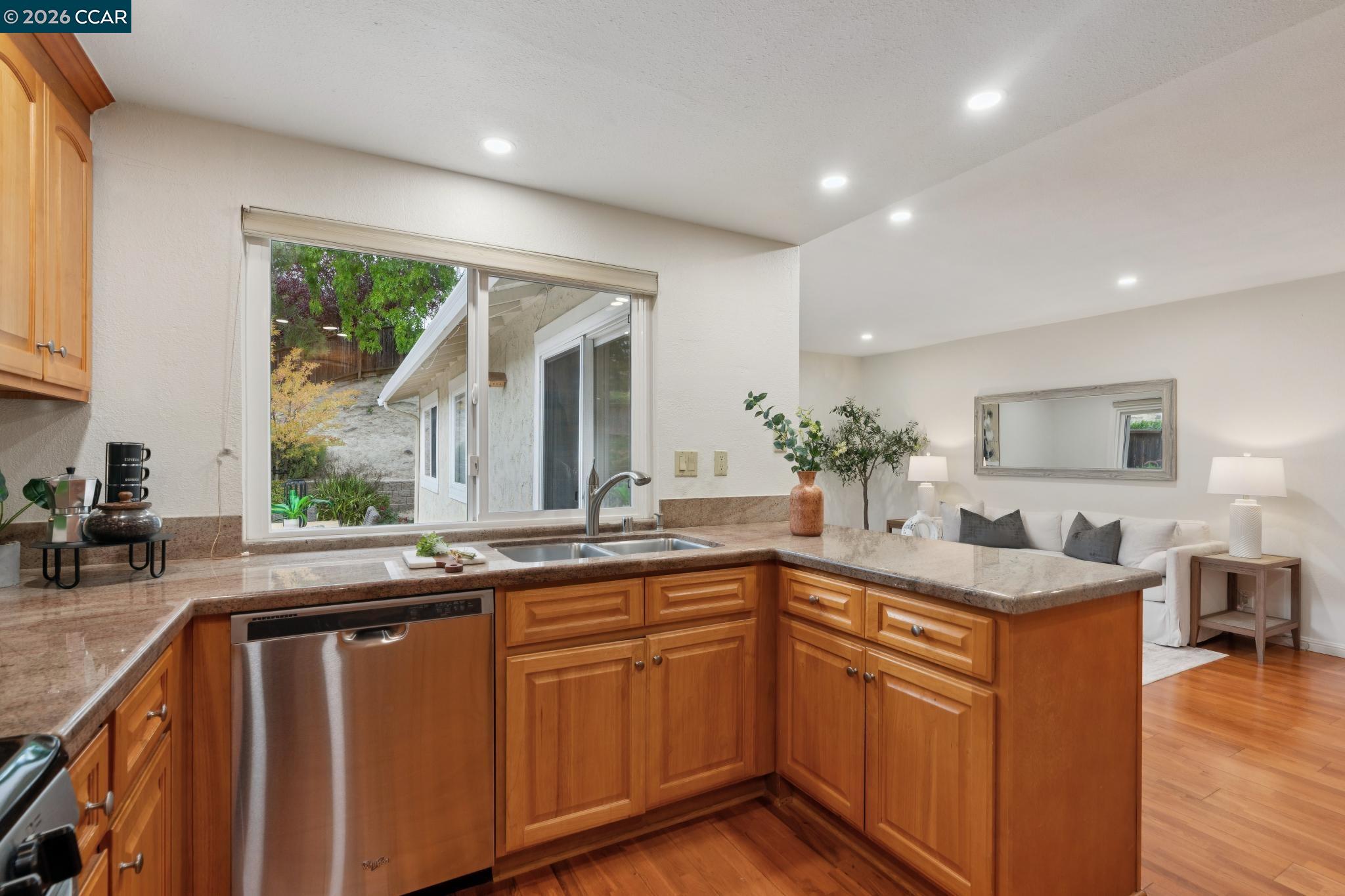 2106 Abington Ct