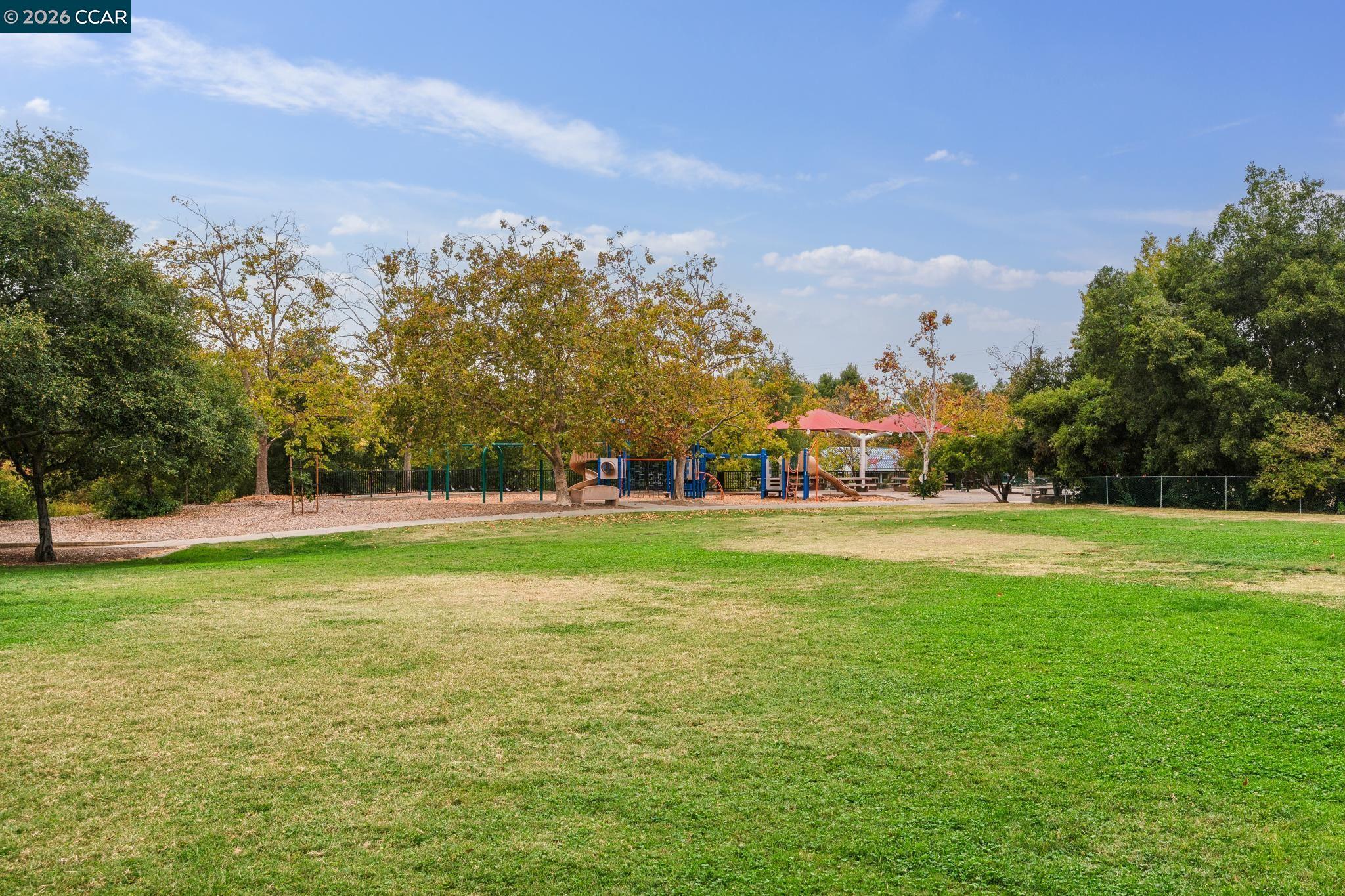 2106 Abington Ct
