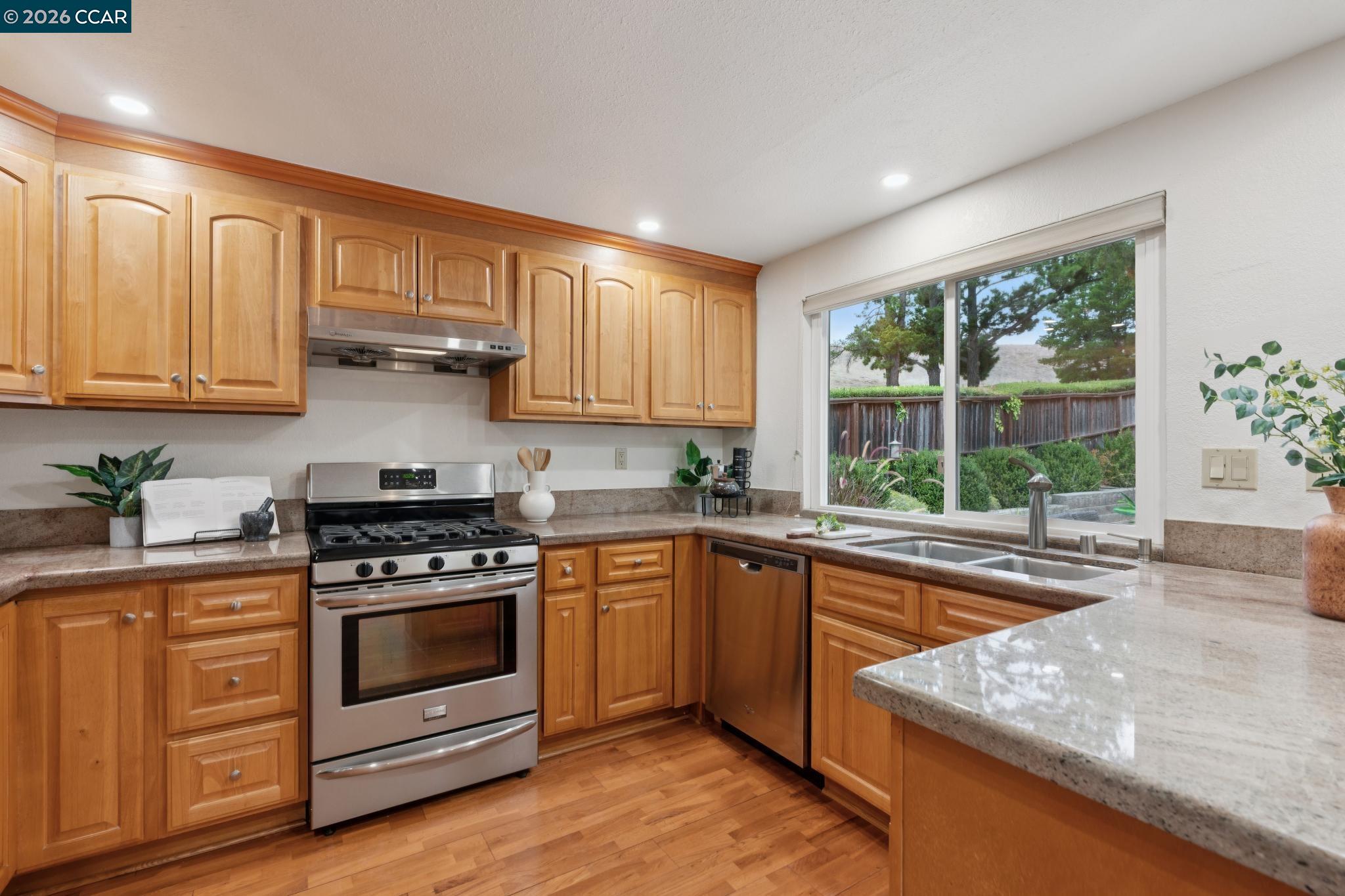 2106 Abington Ct