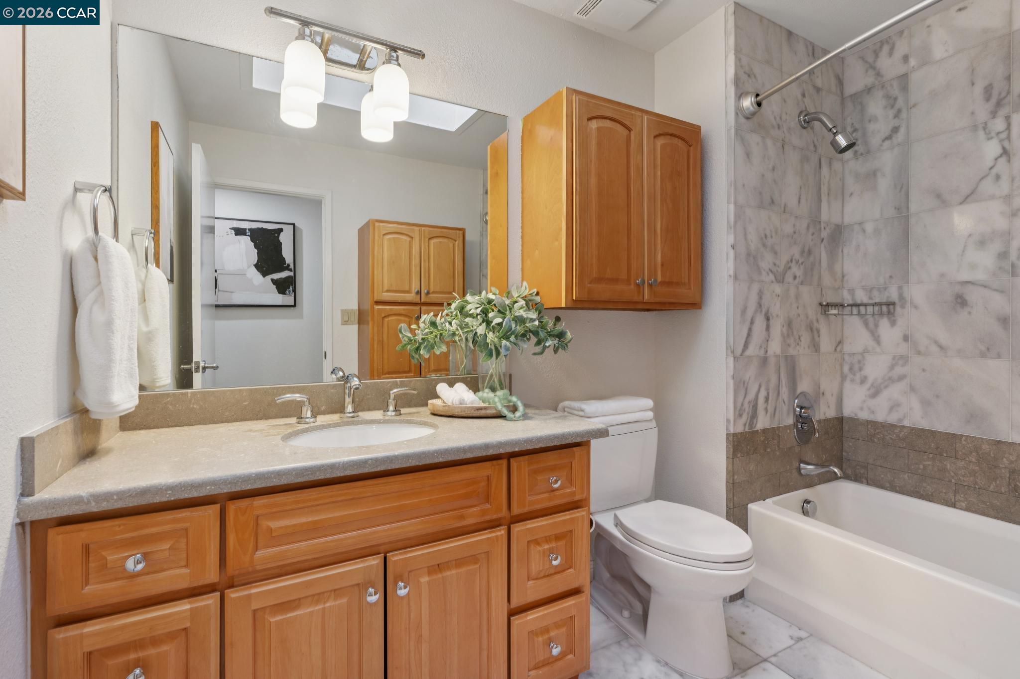 2106 Abington Ct