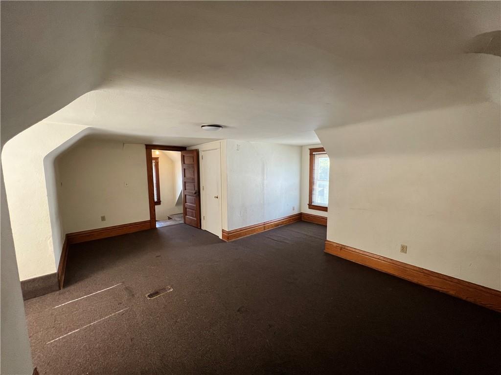 1109 Commercial Street