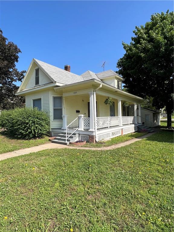 1109 Commercial Street