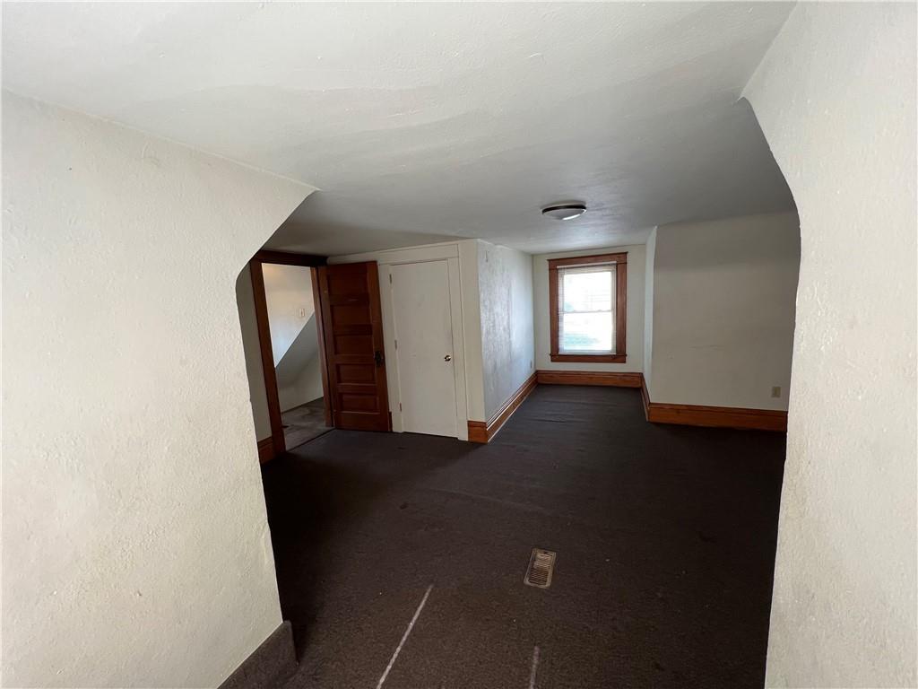 1109 Commercial Street