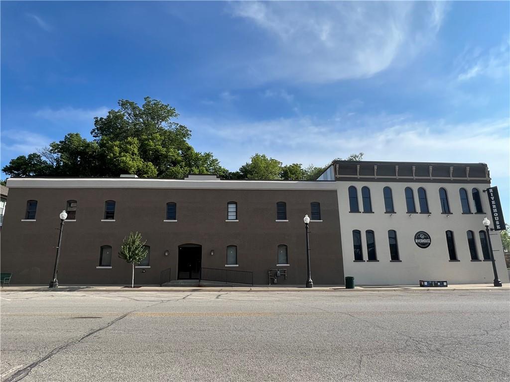 101 Commercial Street